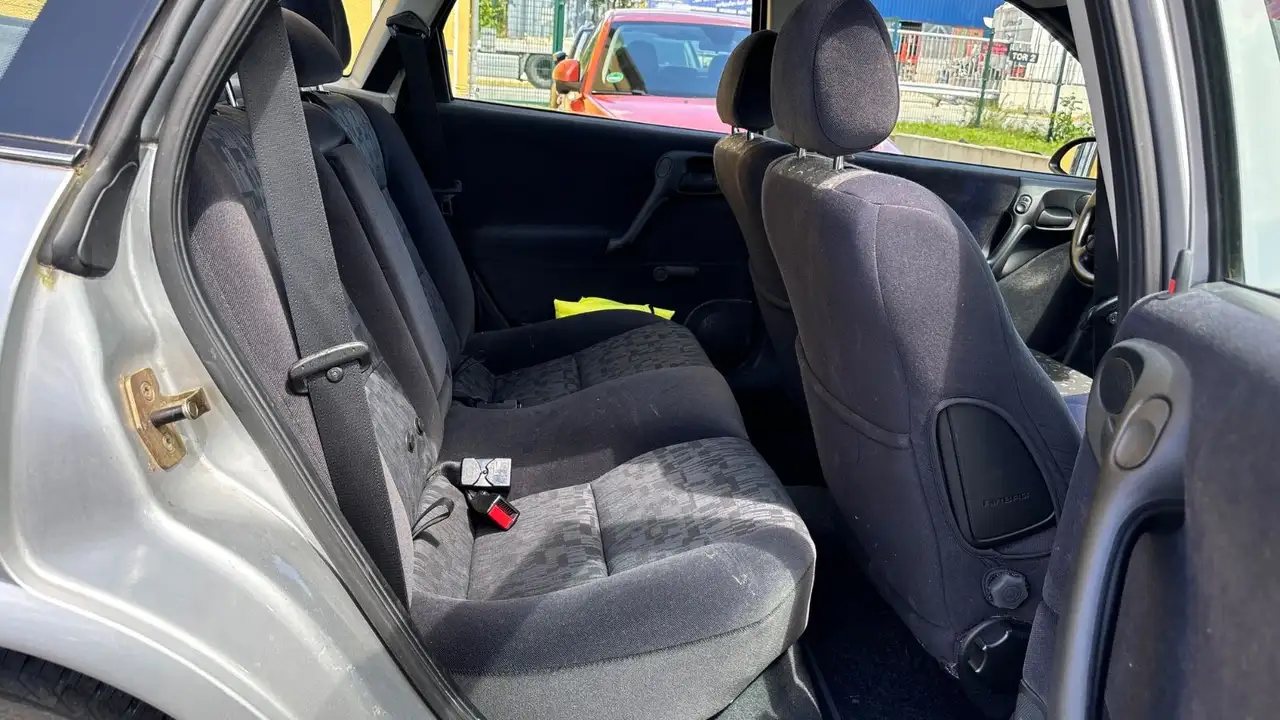 Opel Vectra 1.8 16V Comfort Klima, foto 11