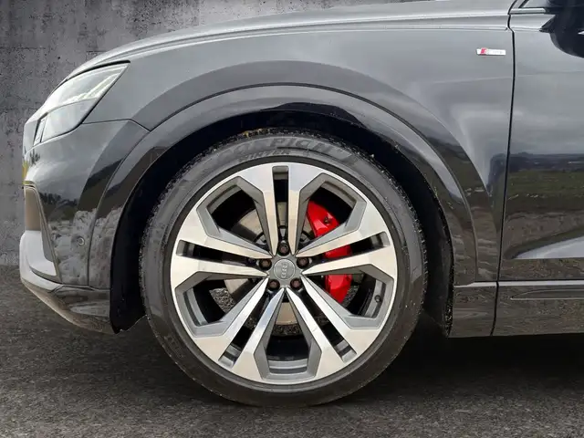Audi Q8 50 TDI quattro 3xS-Line All Black Ansicht 19