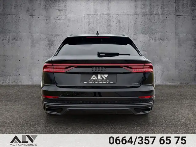 Audi Q8 50 TDI quattro 3xS-Line All Black Ansicht 6