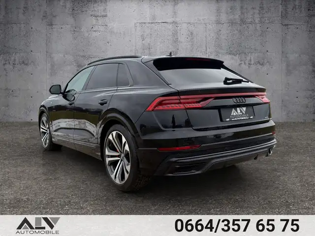 Audi Q8 50 TDI quattro 3xS-Line All Black Ansicht 3