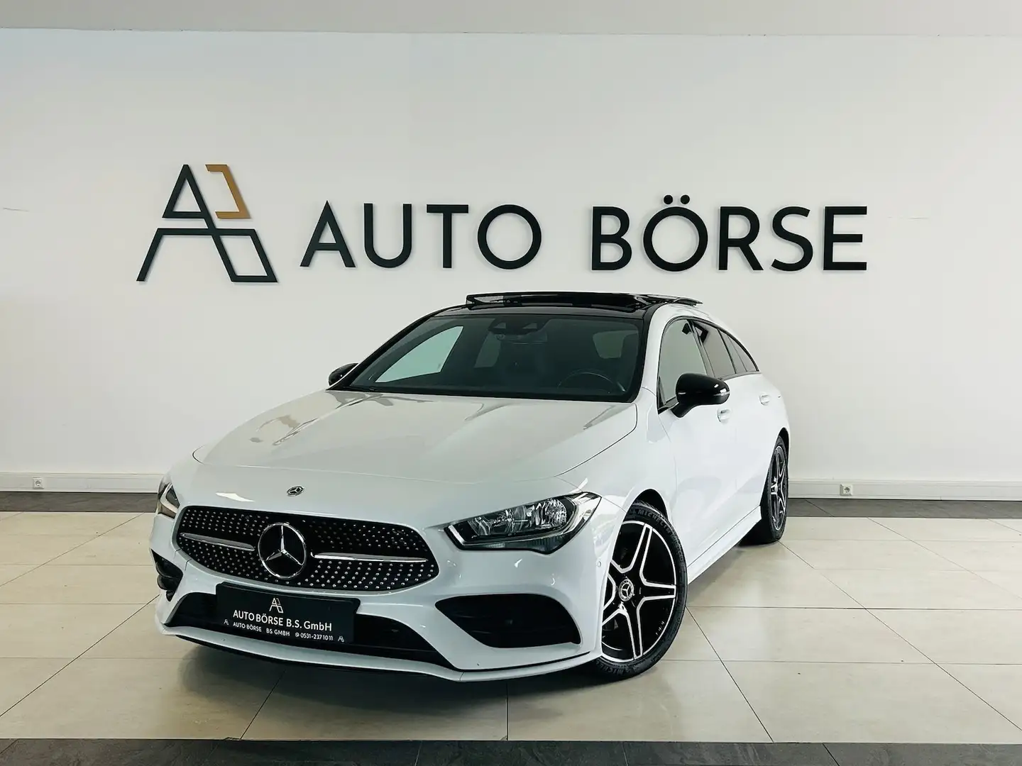 Mercedes-Benz CLA 200 d AMG Line*PANO*CAM*LED* Bianco - 1