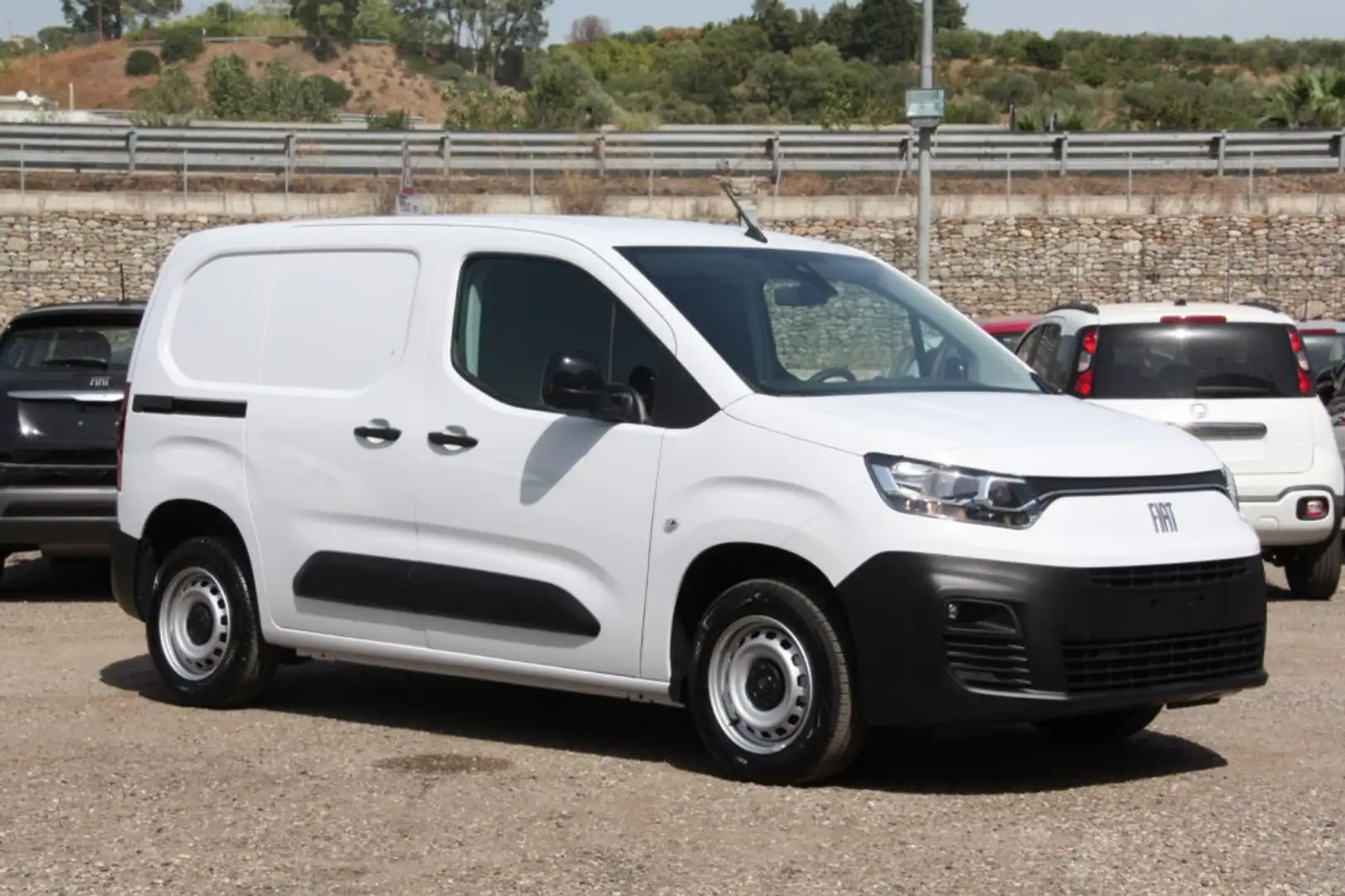Fiat Doblo 1.5 BlueHdi 100CV PC-TN CH1 Van NUOVO Bianco - 2