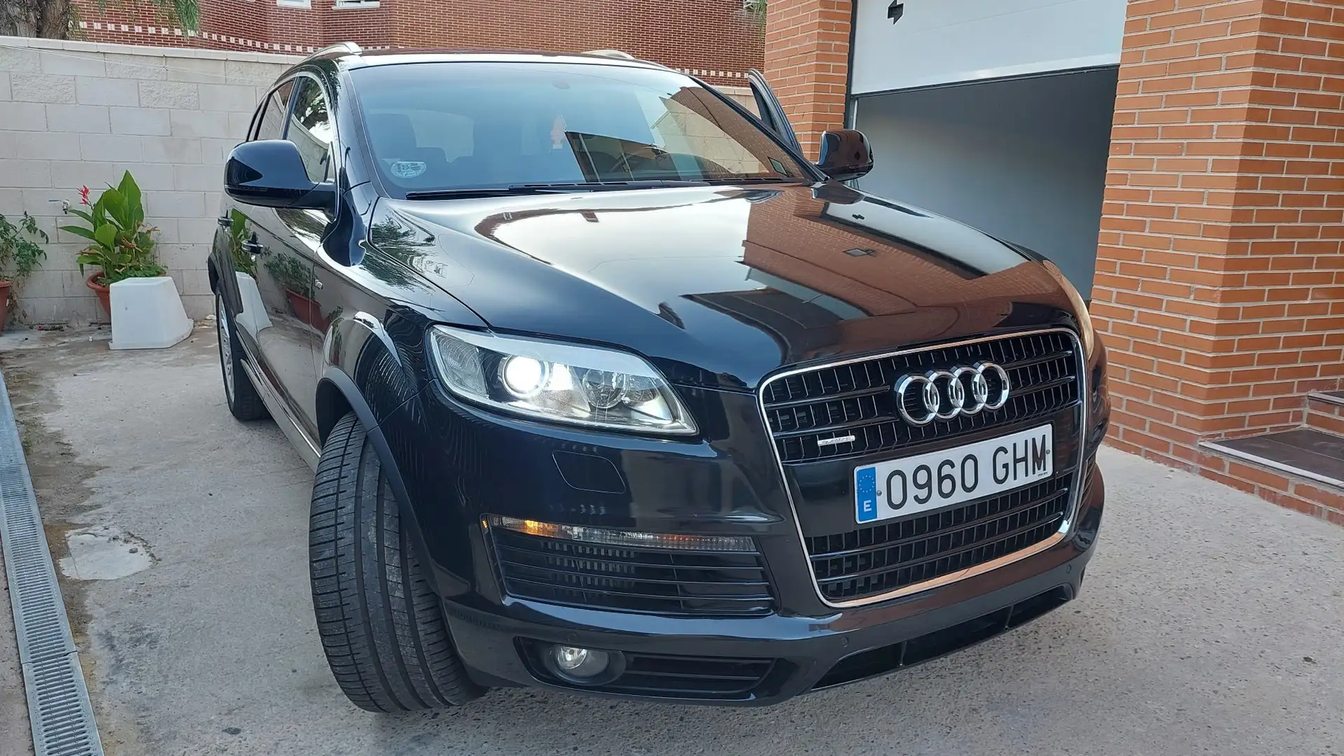 Audi Q7 3.0TDI quattro Tiptronic sline 7plazas - 1