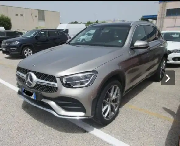 Mercedes-Benz GLC 300 d 4Matic Premium Plus **MOTORE DA CONTROLLARE**