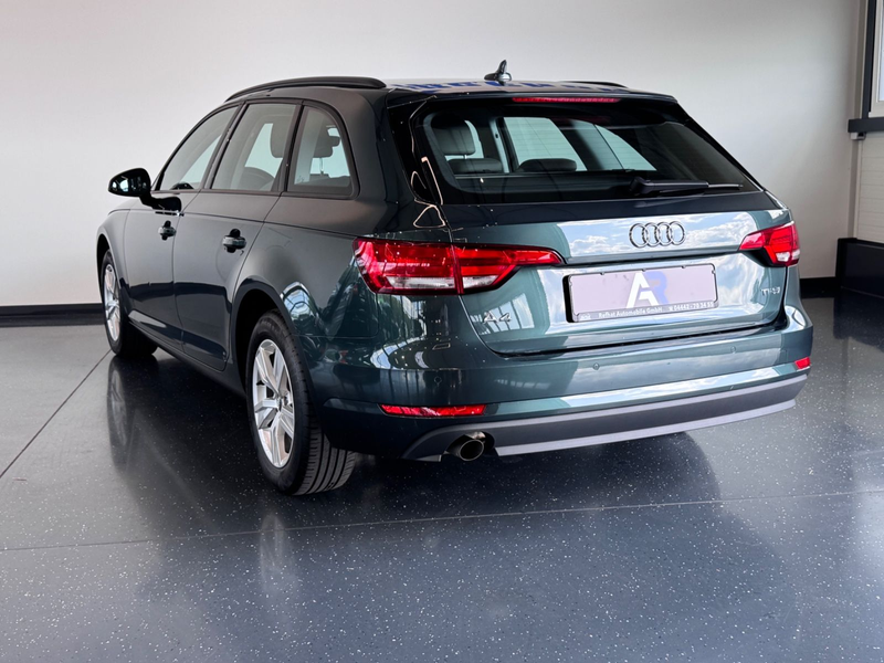 Audi A4 Avant basis*SPORT*PDC*SHZ*AHK*XENON* — photo 10