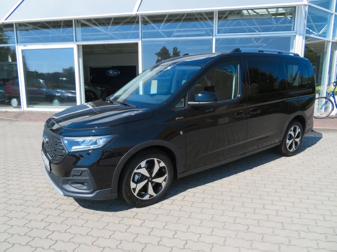 Ford Grand Tourneo 2026