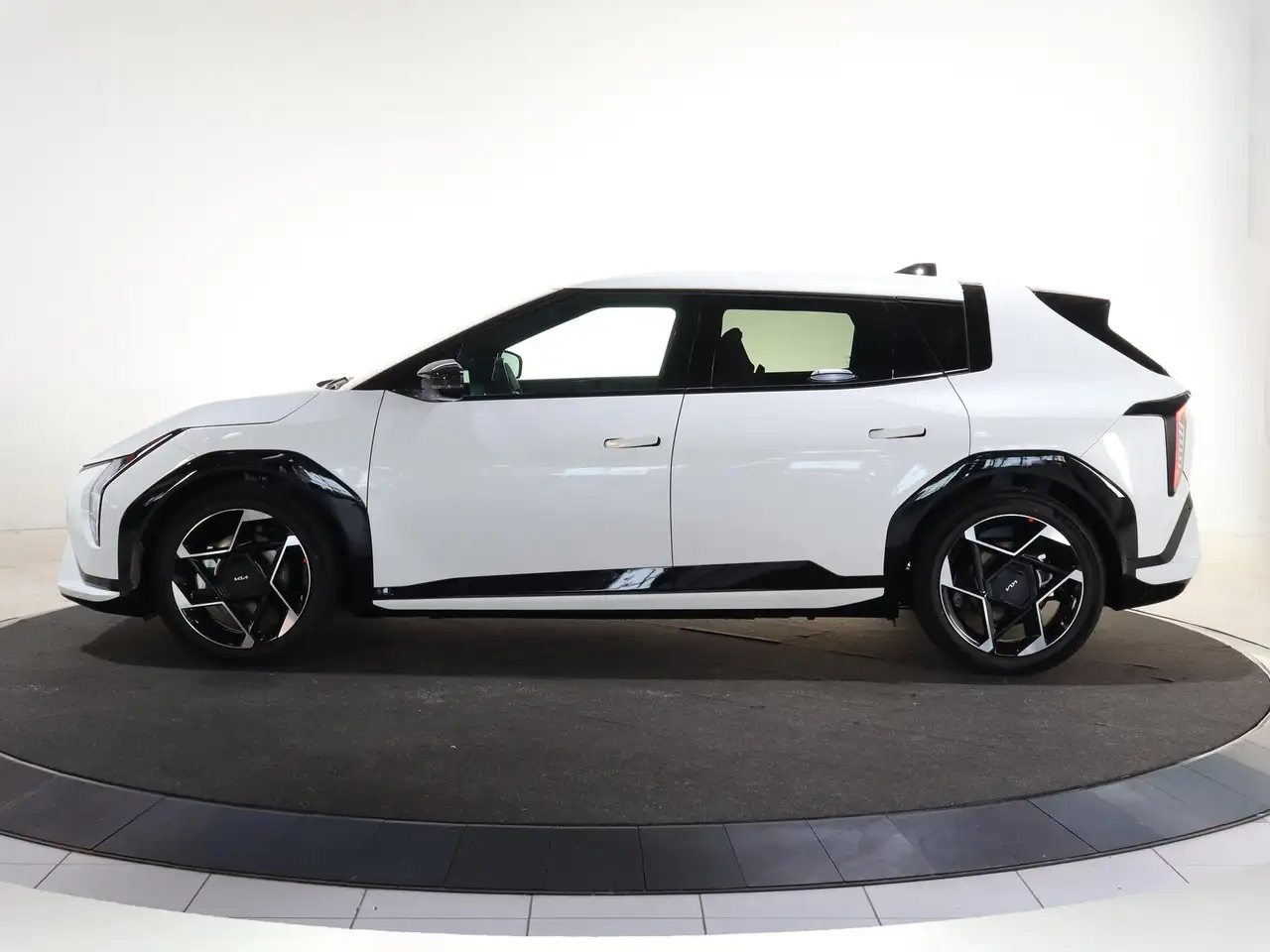 Kia EV4 2026