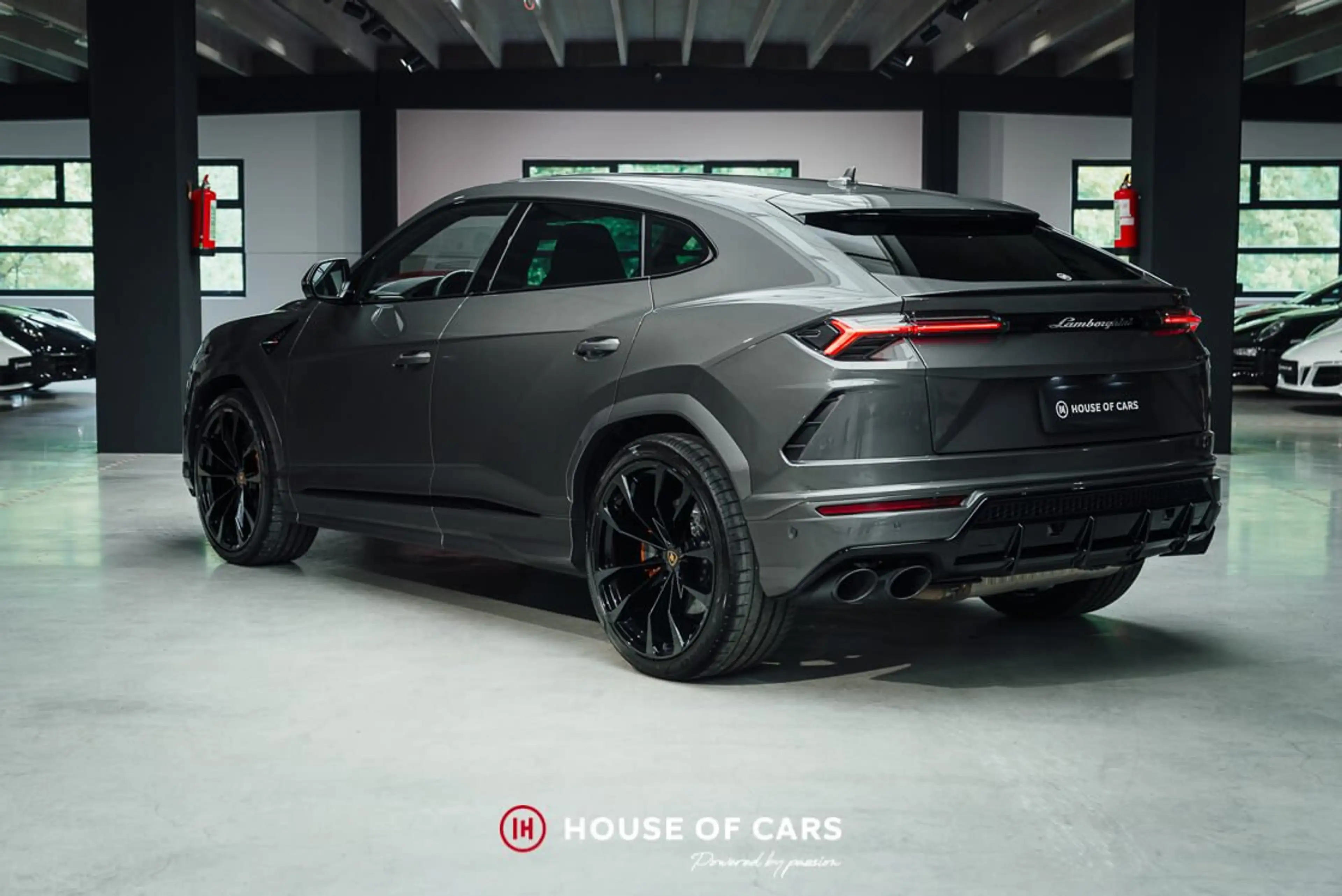 Lamborghini Urus Belgian car - Low mileage - Official warranty — photo 9