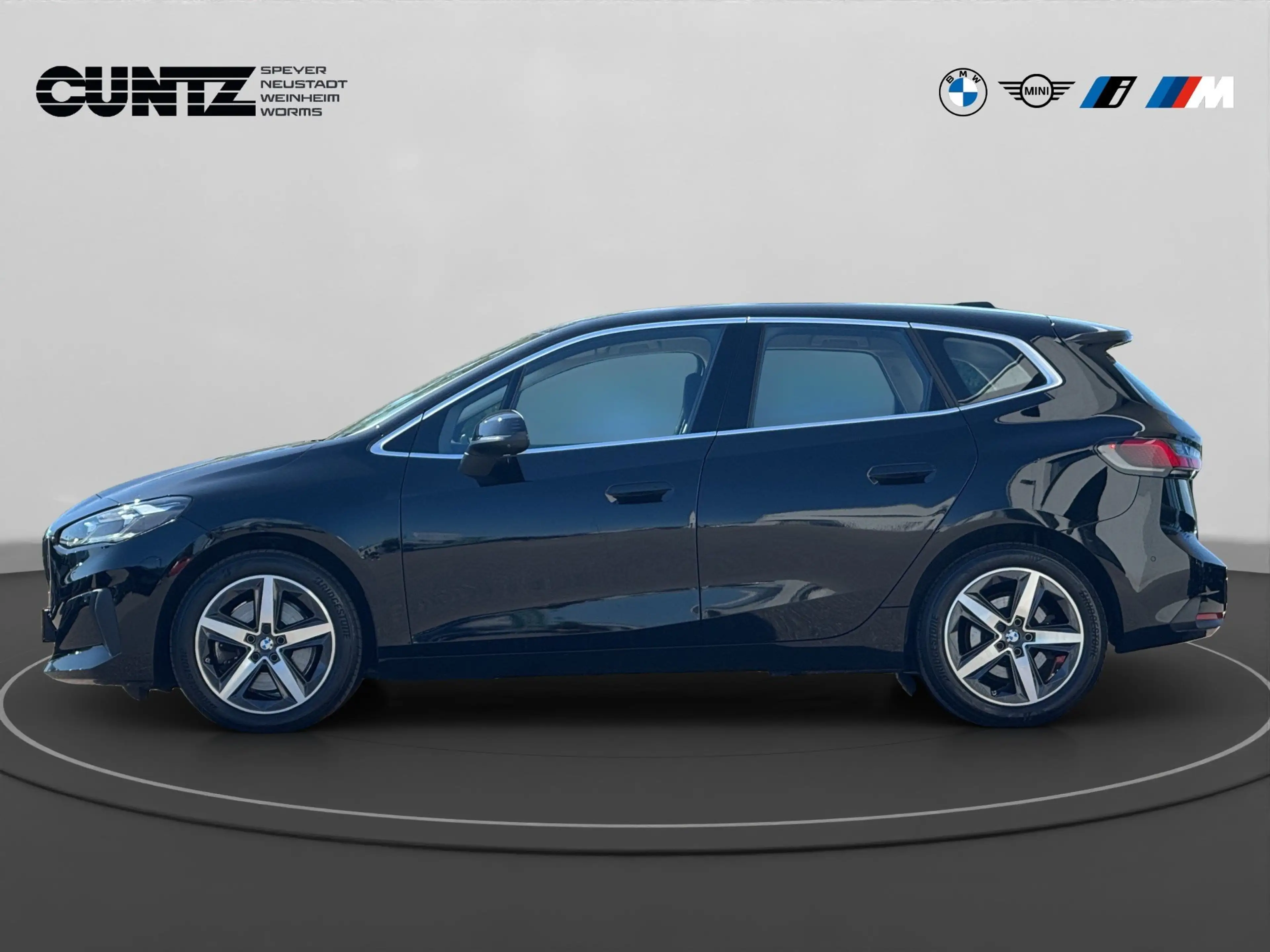 BMW 223 i  Active Tourer Head Up Driving Assist Profess. — photo 8