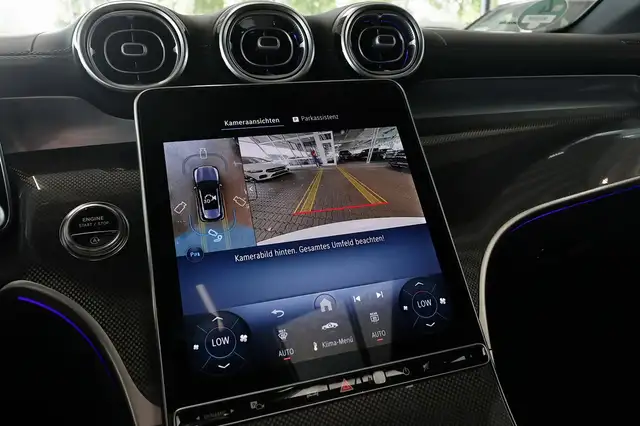 Mercedes-Benz GLC view 11