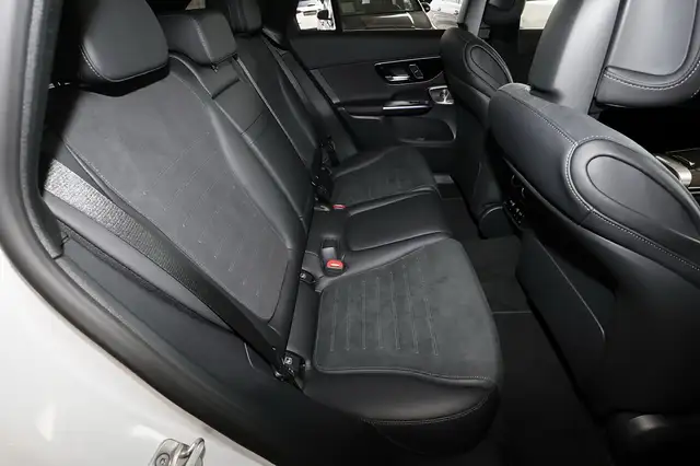 Mercedes-Benz GLC view 6