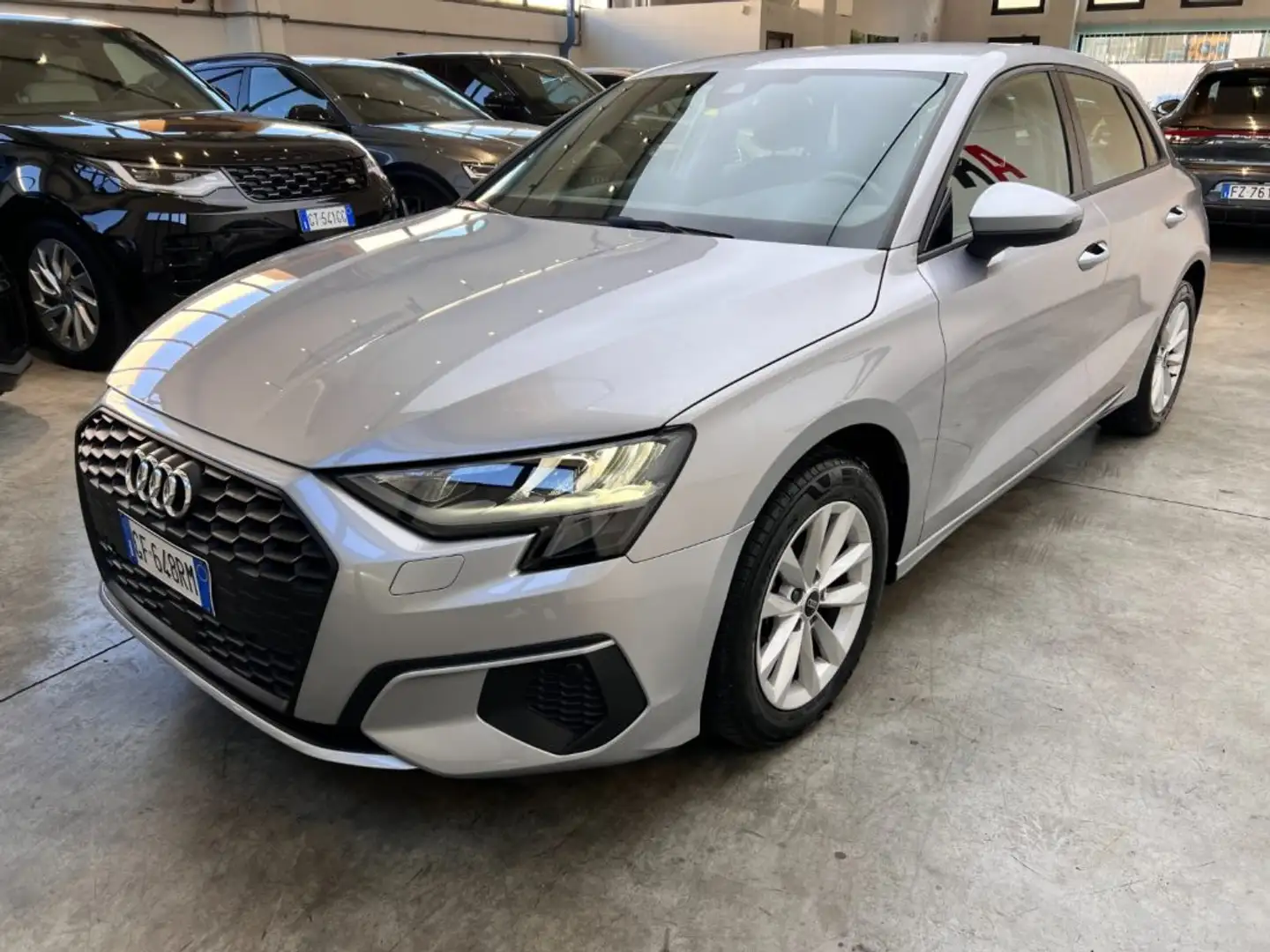 Audi A3 SPB 30 TFSI S tronic Business Argento - 2