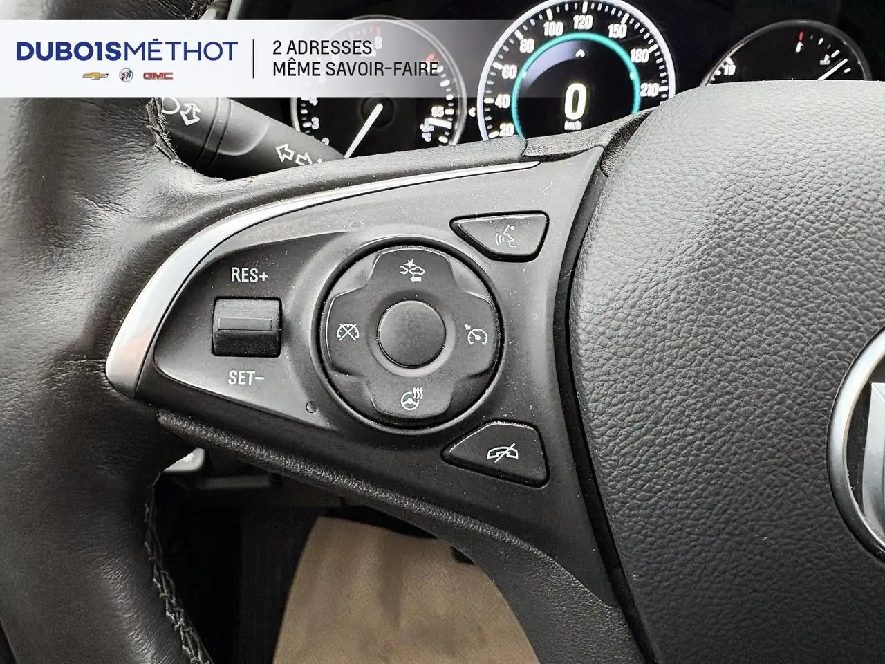 Buick Envision снимка Buick Envision