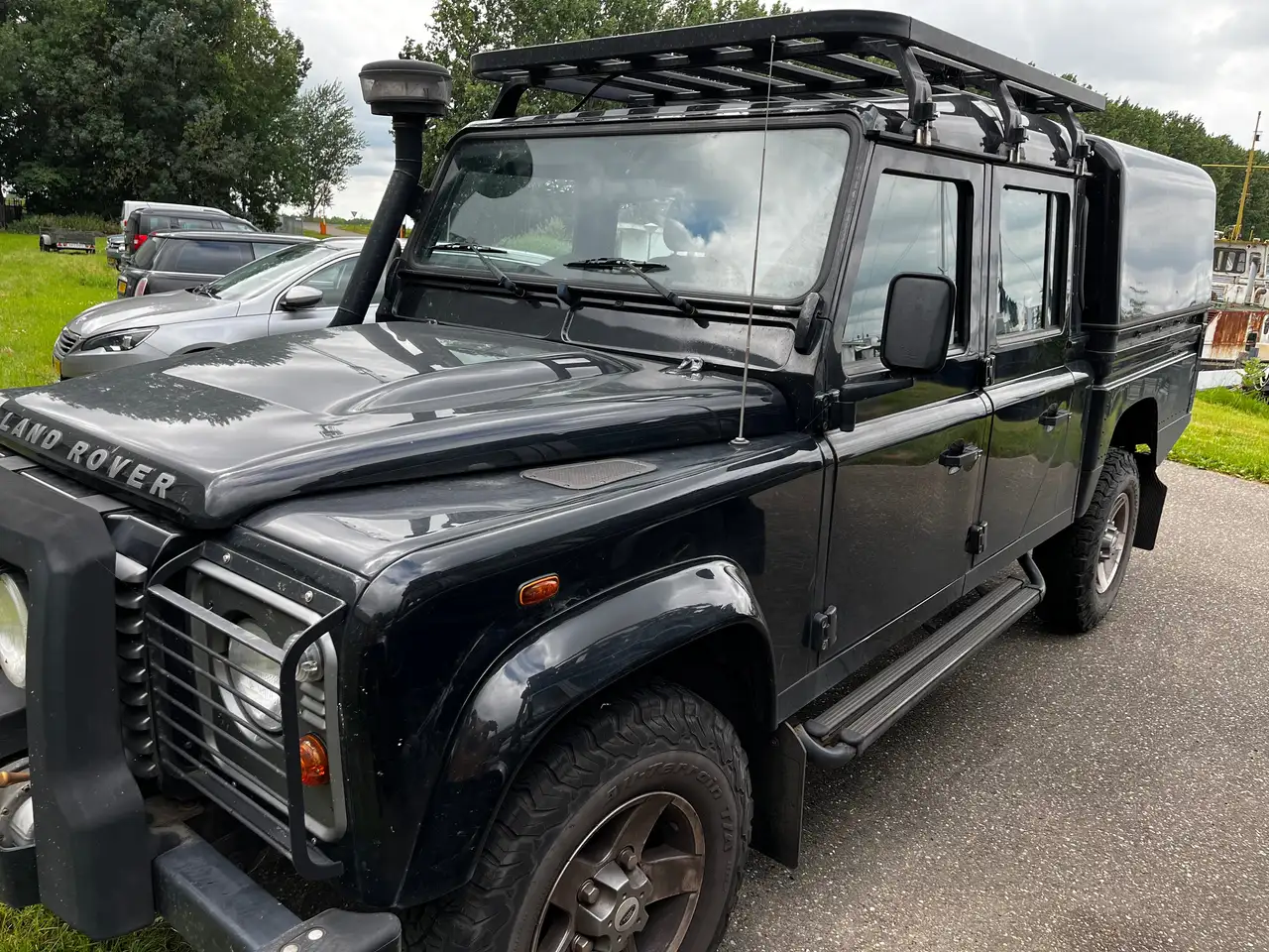 Land Rover Defender