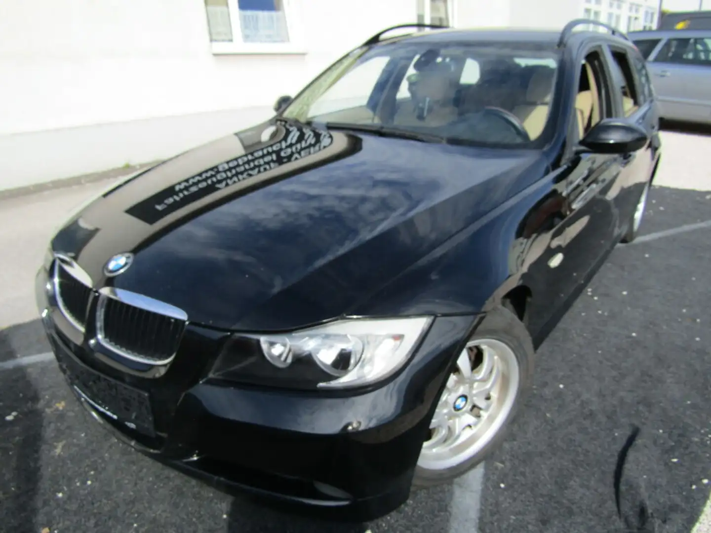 BMW 318 d Schwarz - 2