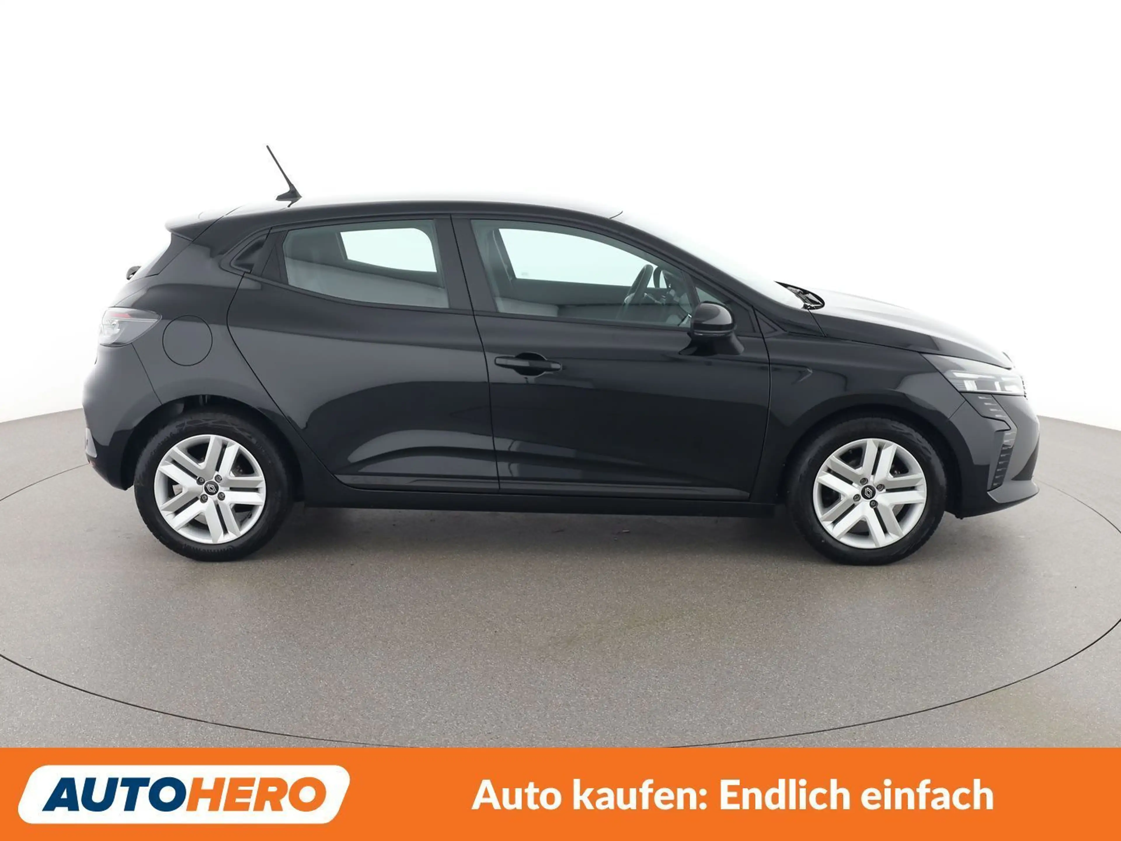 Renault Clio 1.0 TCe Evolution — photo 7