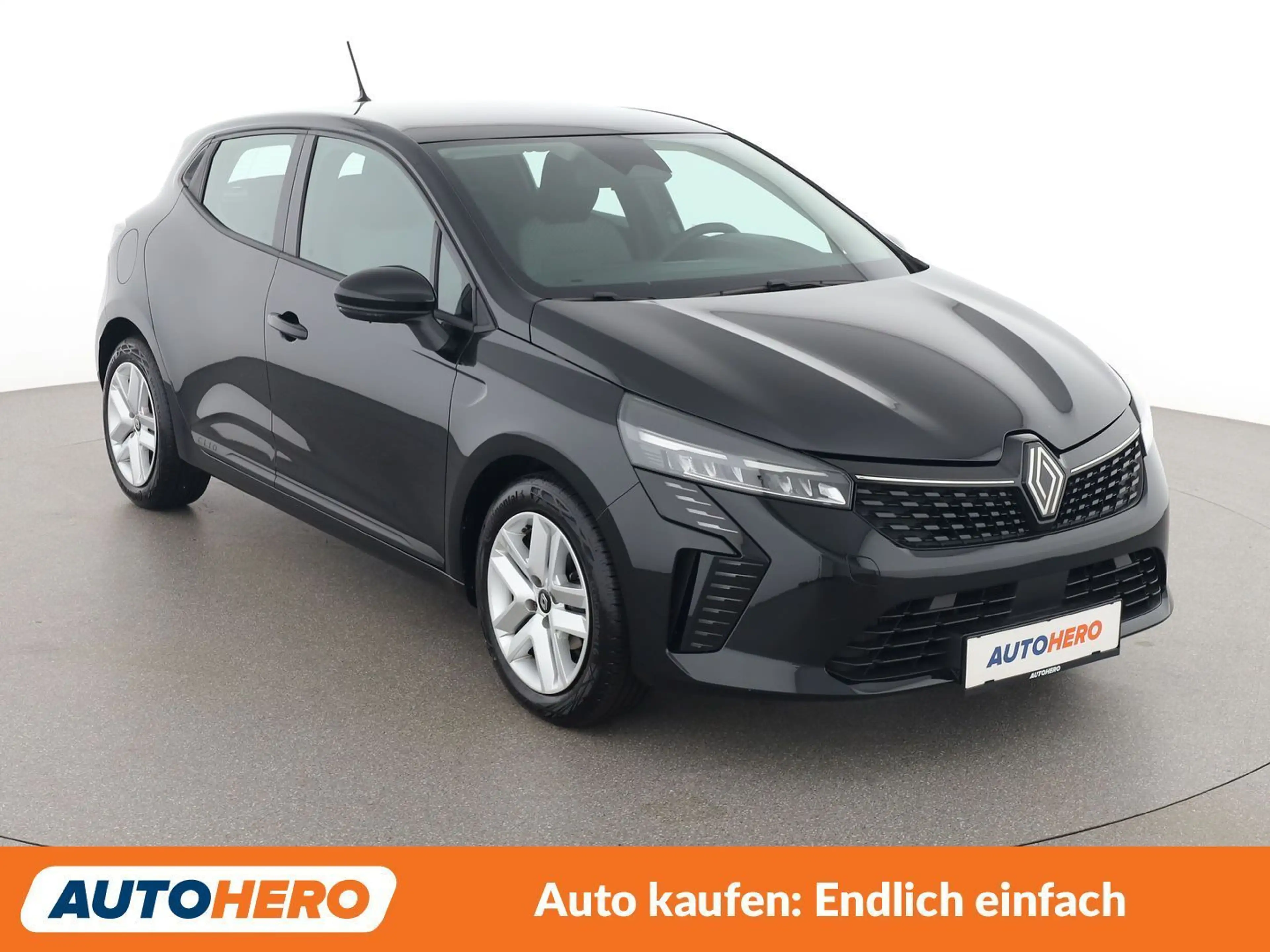 Renault Clio 1.0 TCe Evolution — photo 8