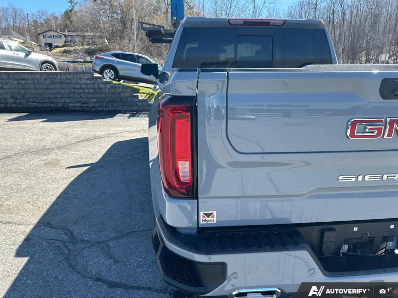 GMC Sierra 1500 снимка GMC Sierra 1500