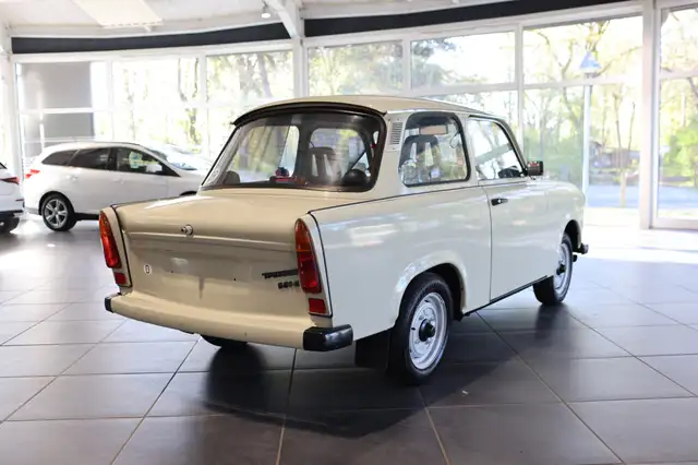 Trabant Unknown Model view 6