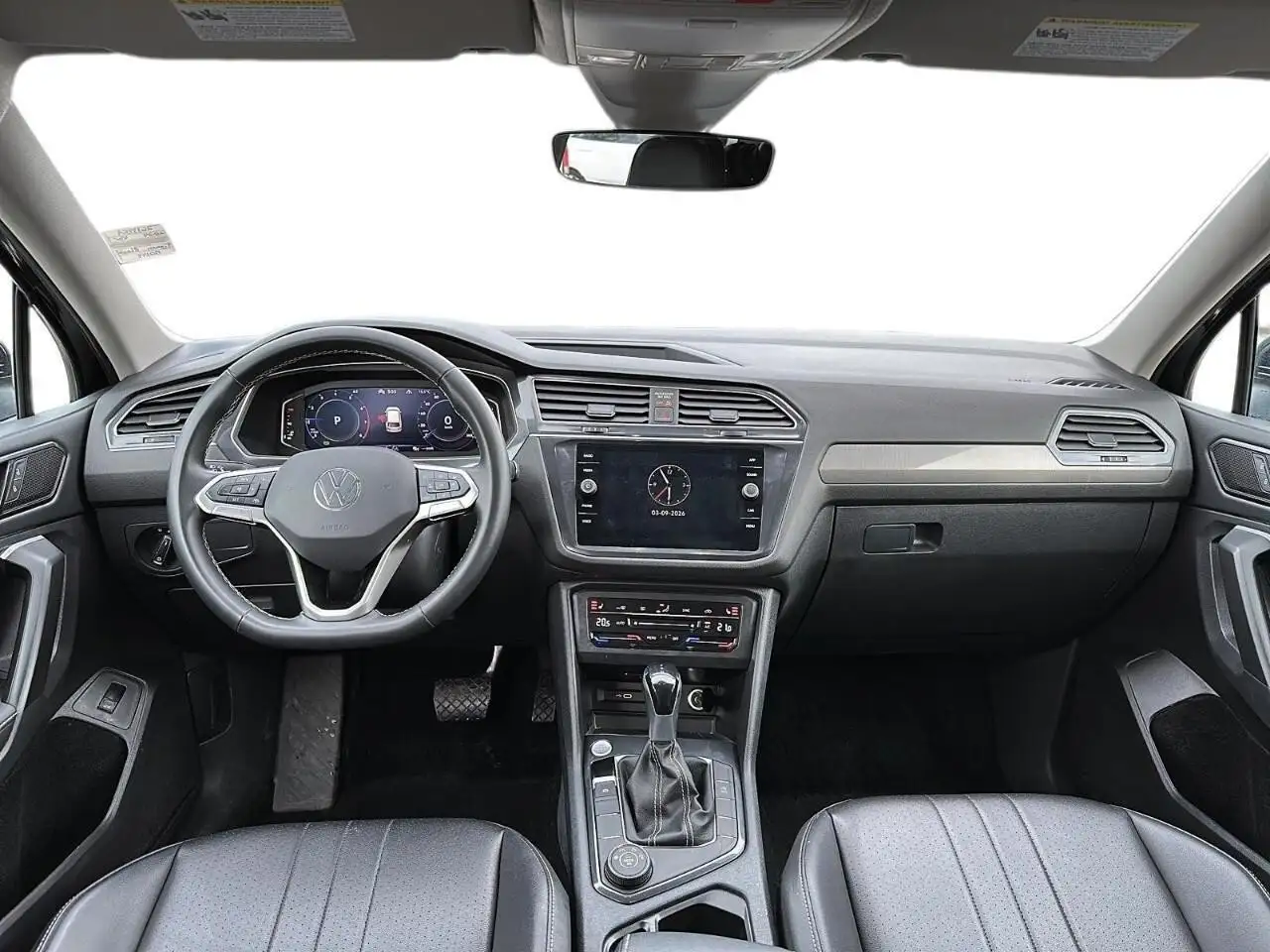 Volkswagen Tiguan снимка Volkswagen Tiguan