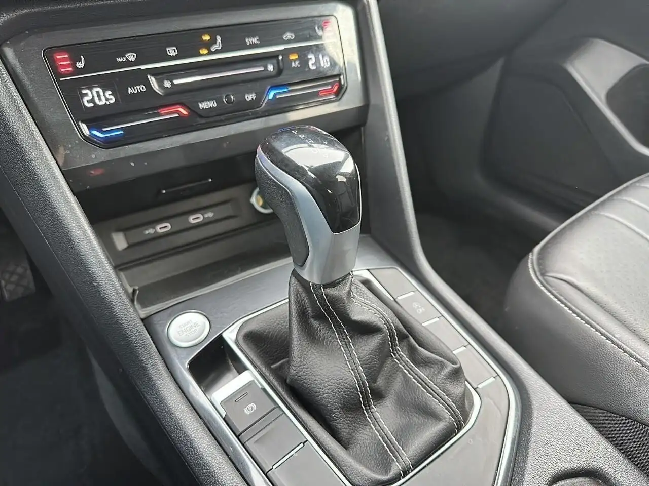 Volkswagen Tiguan снимка Volkswagen Tiguan
