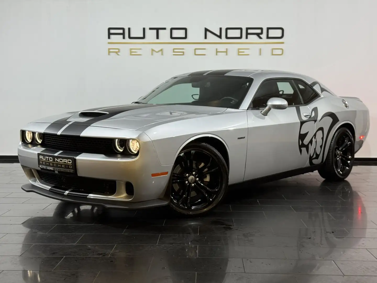 Dodge Challenger 5.7 Hemi *Kamera*Sitzhzg*Navi*12TKM* Argent - 1