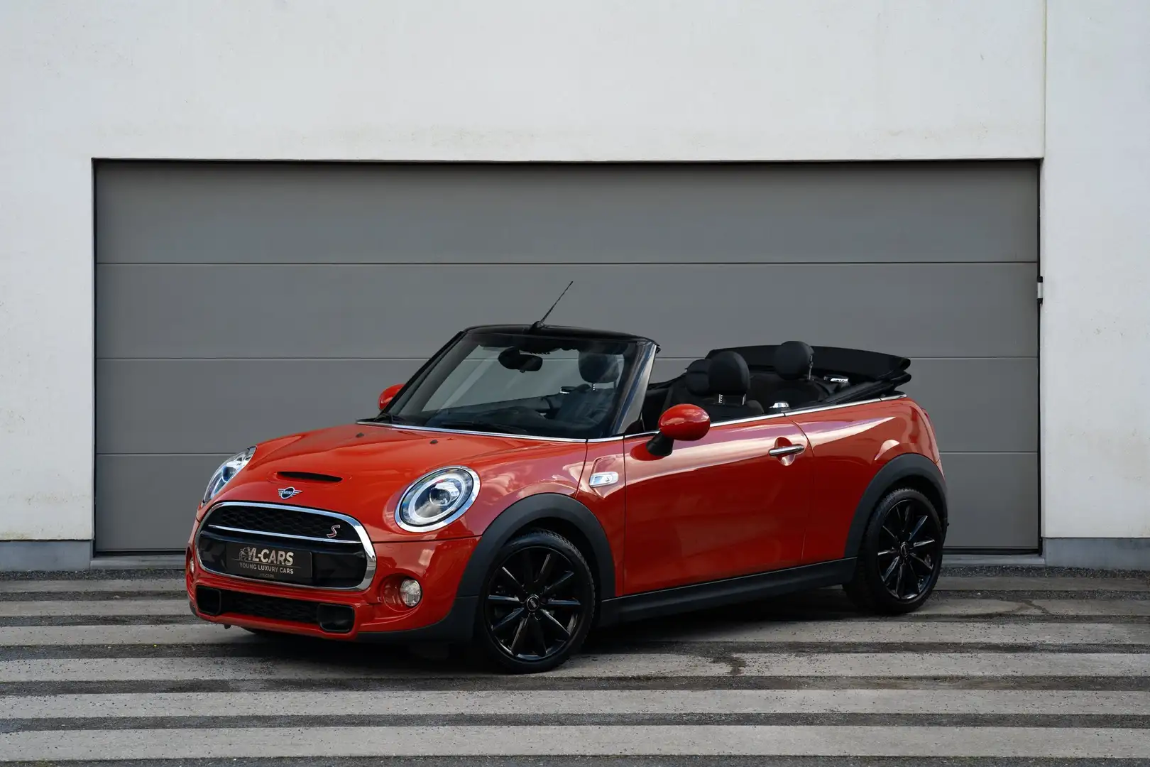 MINI Cooper S Cabrio Cabriolet / Black pack / Zetelverwarming / Cruise Червоний - 1