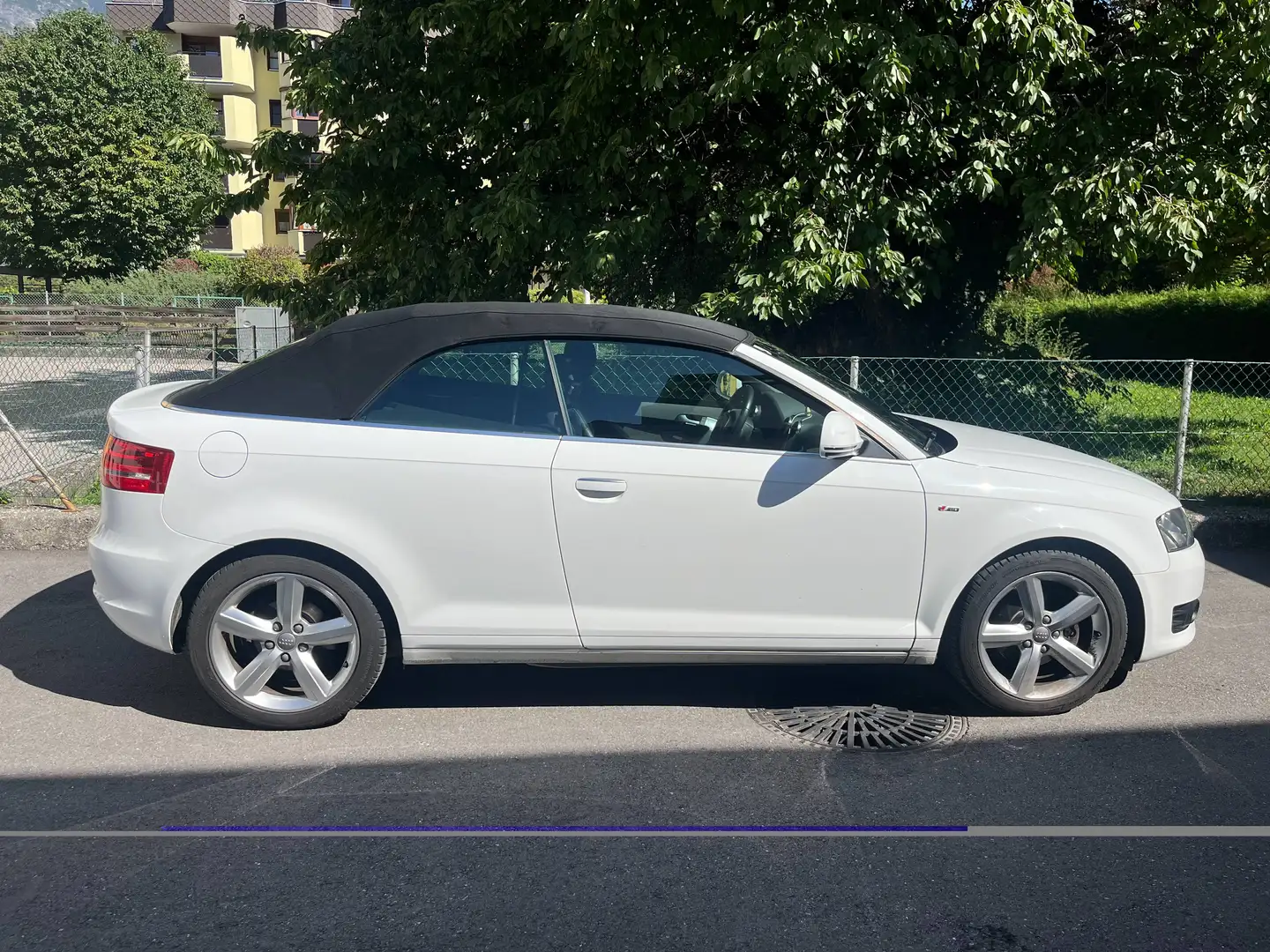 Audi A3 A3 Cabriolet 1,9 TDI Ambition DPF Ambition Weiß - 1