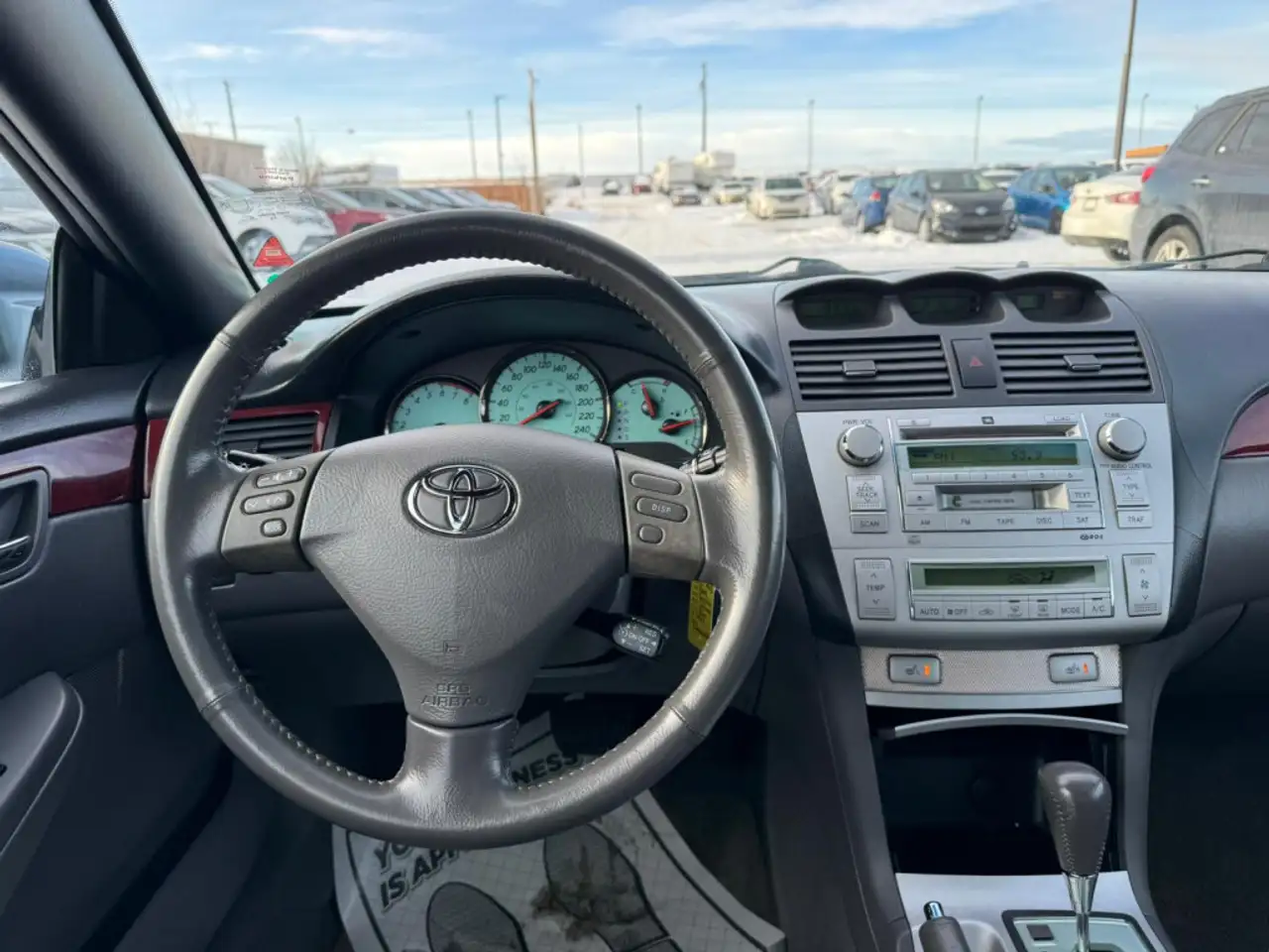 Toyota Camry снимка Toyota Camry