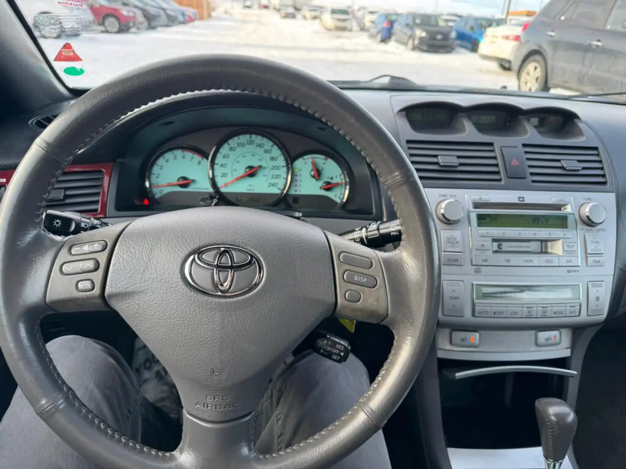 Toyota Camry снимка Toyota Camry