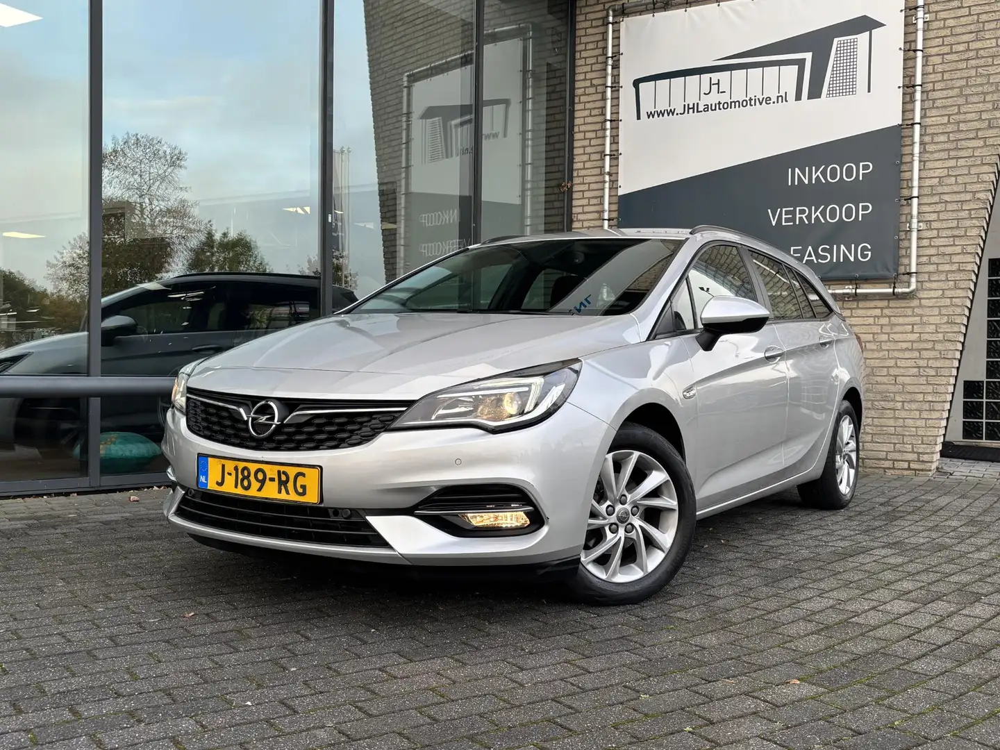 Opel Astra Sports Tourer 1.2 Edition*NAVI*ECC*CRUISE*CAMERA*T Gris - 1