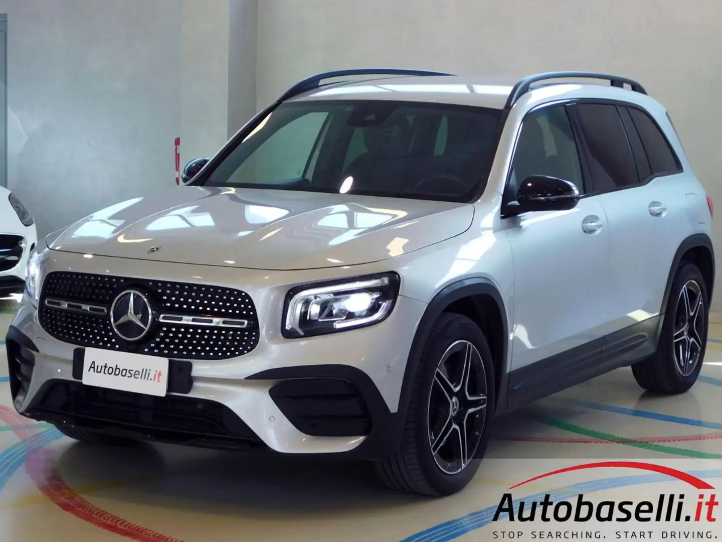 Mercedes-Benz GLB 200 180D 116cv AUTOMATIC PREMIUM NIGHT-PACK TECH PACK Argento - 2
