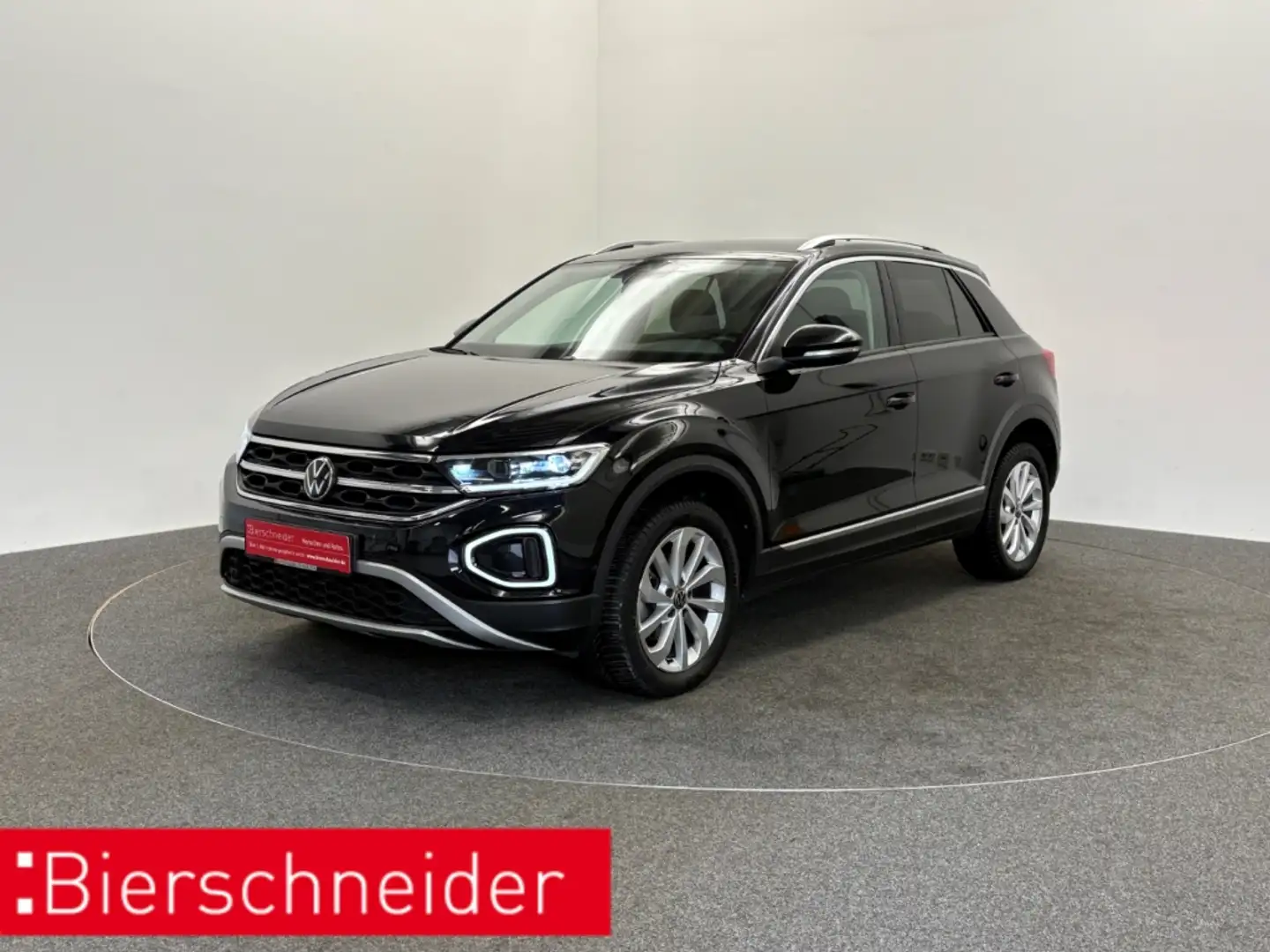 Volkswagen T-Roc 1.5 TSI DSG Style DIGITAL COCKPIT PRO LED 17 NAVI Schwarz - 1