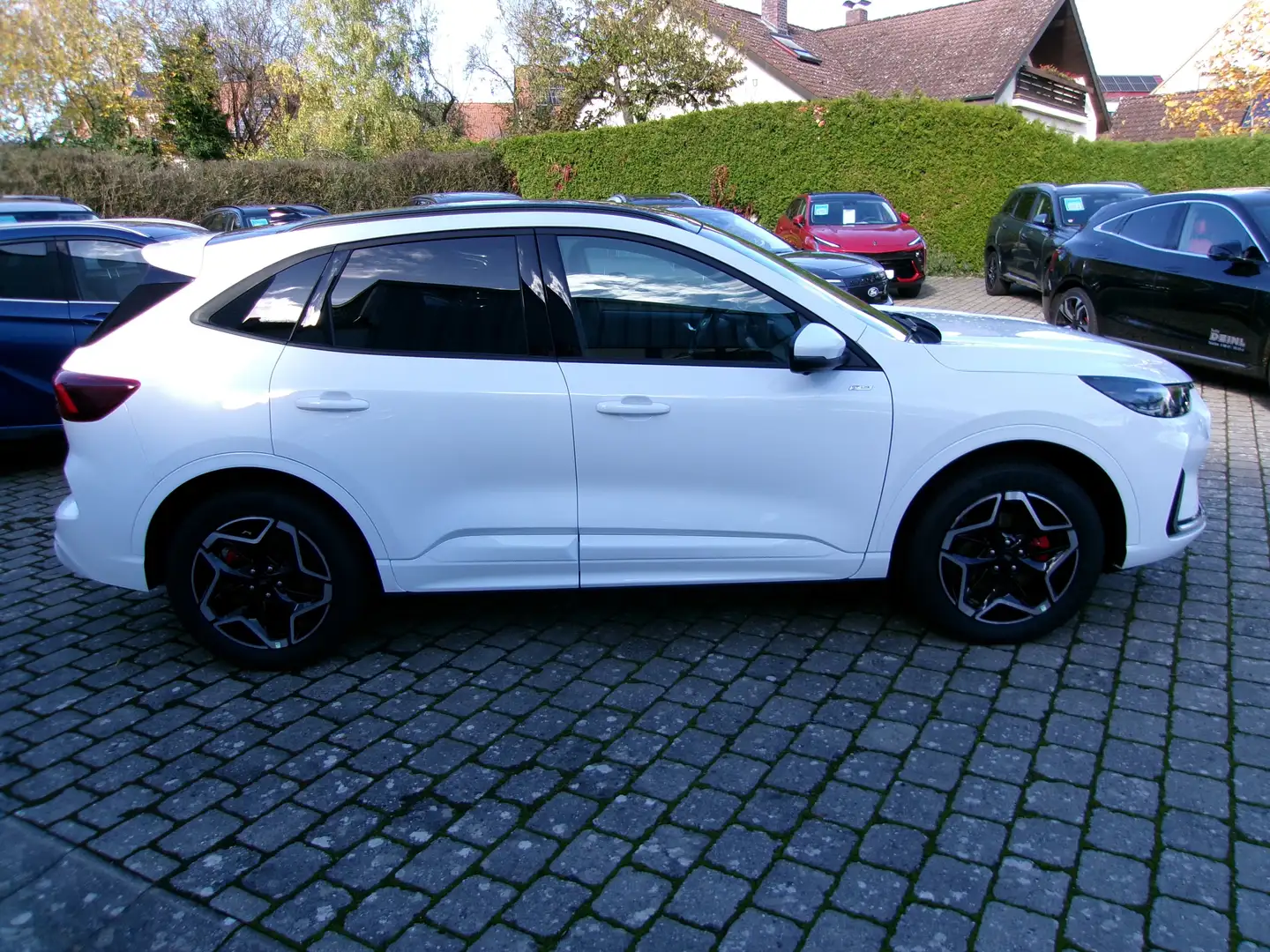 Ford Kuga Plug-In Hybrid ST-Line X Weiß - 2