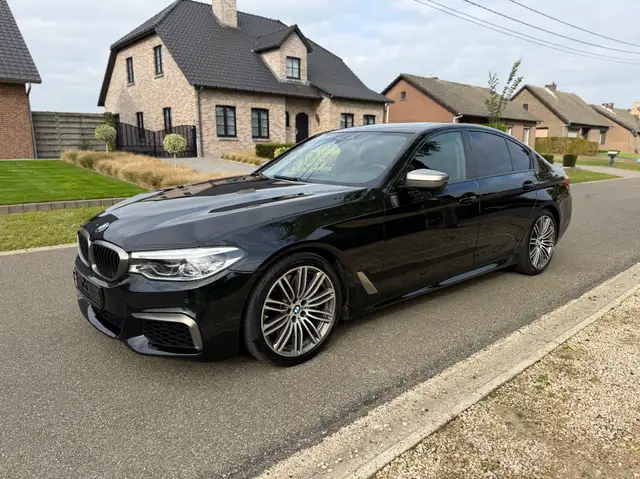 BMW M550