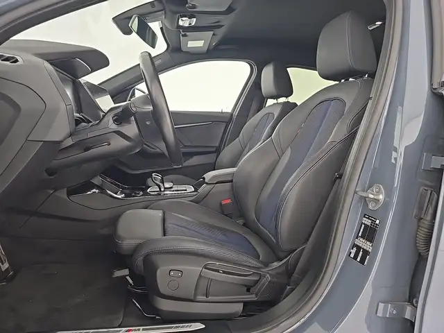 BMW 1 Series view 9