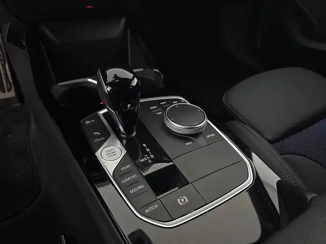 BMW 1 Series view 12