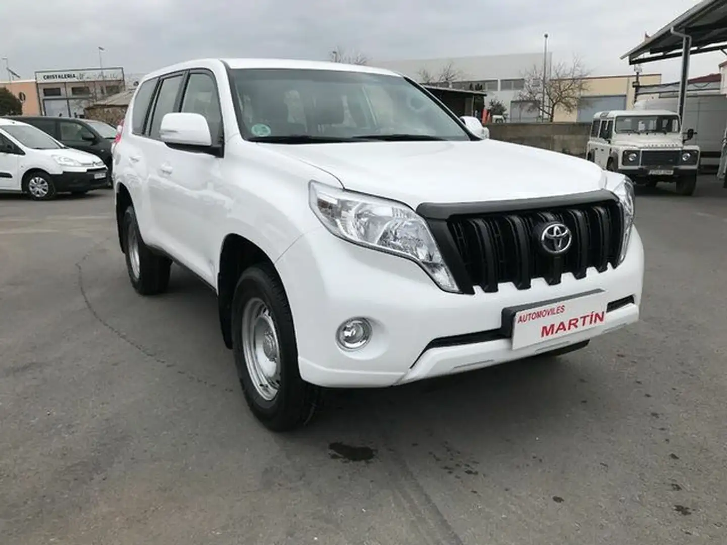 Toyota Land Cruiser D-4D GX Bílá - 1