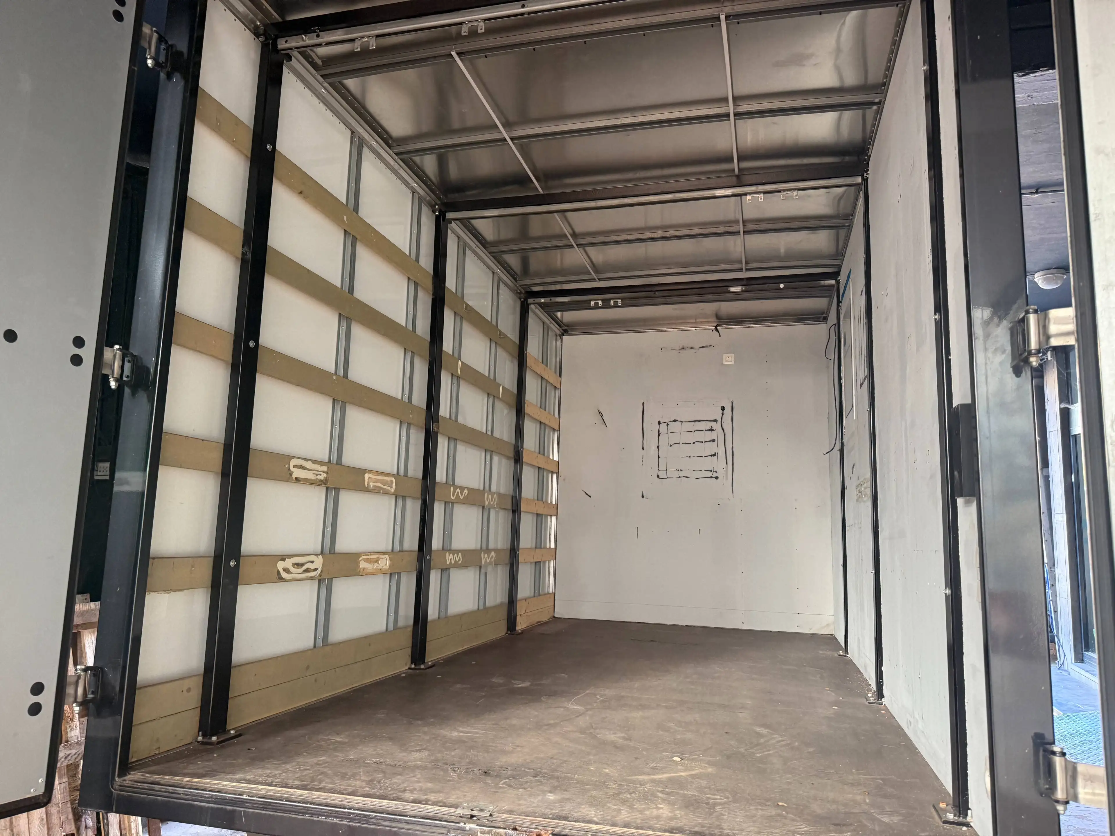 Peugeot Boxer Jantes 16 Extra Lang chassis seulement 36000km — photo 9