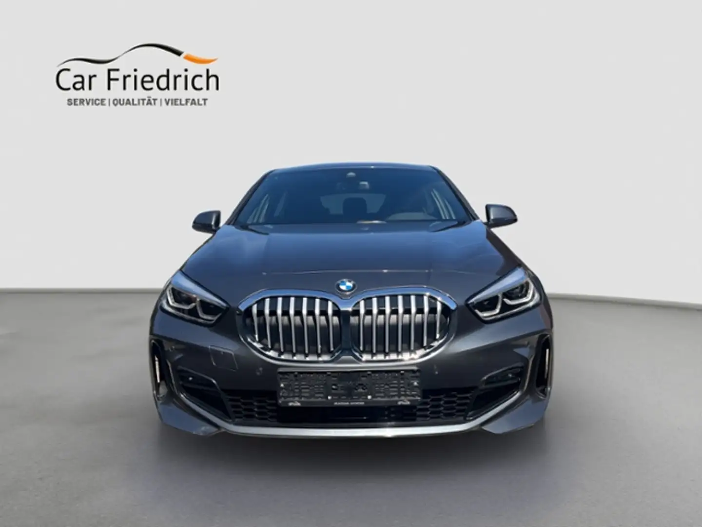 BMW 120 d xDrive Aut. M Sport  LED Pano Grau - 2