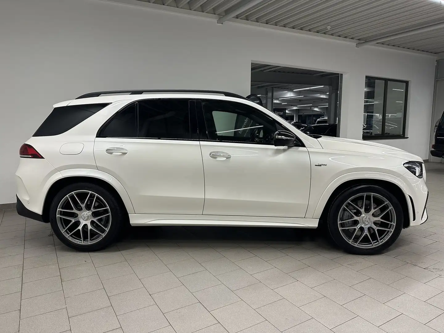 Mercedes-Benz GLE 53 AMG 4M+AHK+PERF.ABGAS+DISTR+PANO+LED+360° Wit - 2
