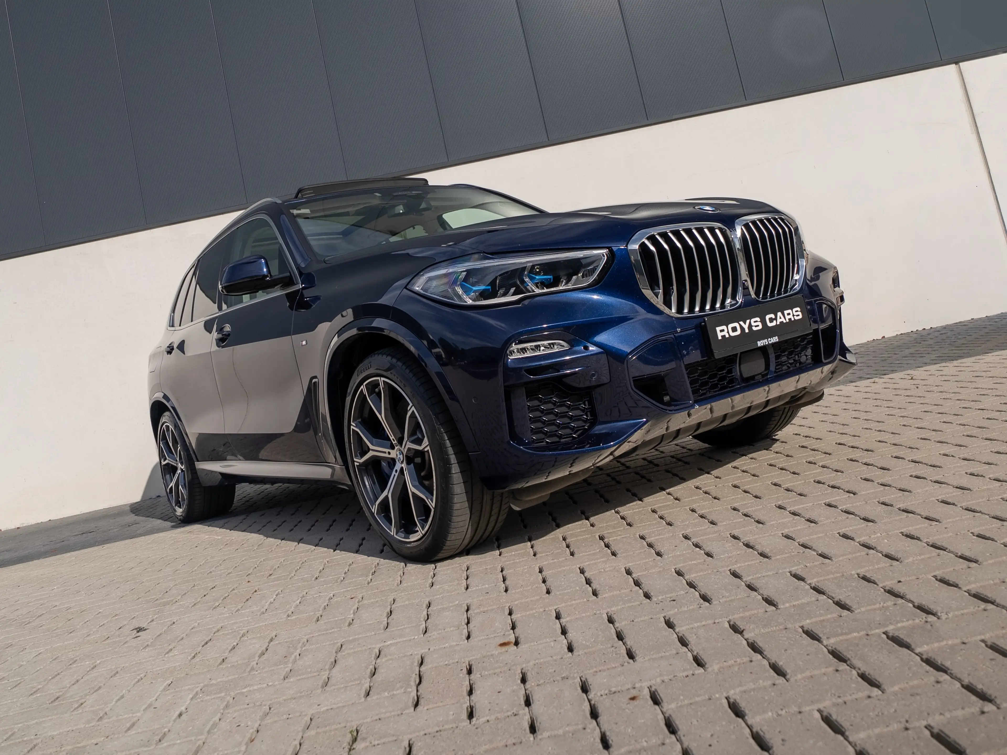 BMW X5 X5 xDrive45e FULL-OPTION -SKYLOUNGE/SOFTCLOSE/VENTILATION SEATS/HUD/LASER/INDIVIDUAL/TANZANIT BLUE/BOWERS&WILKINS — photo 3