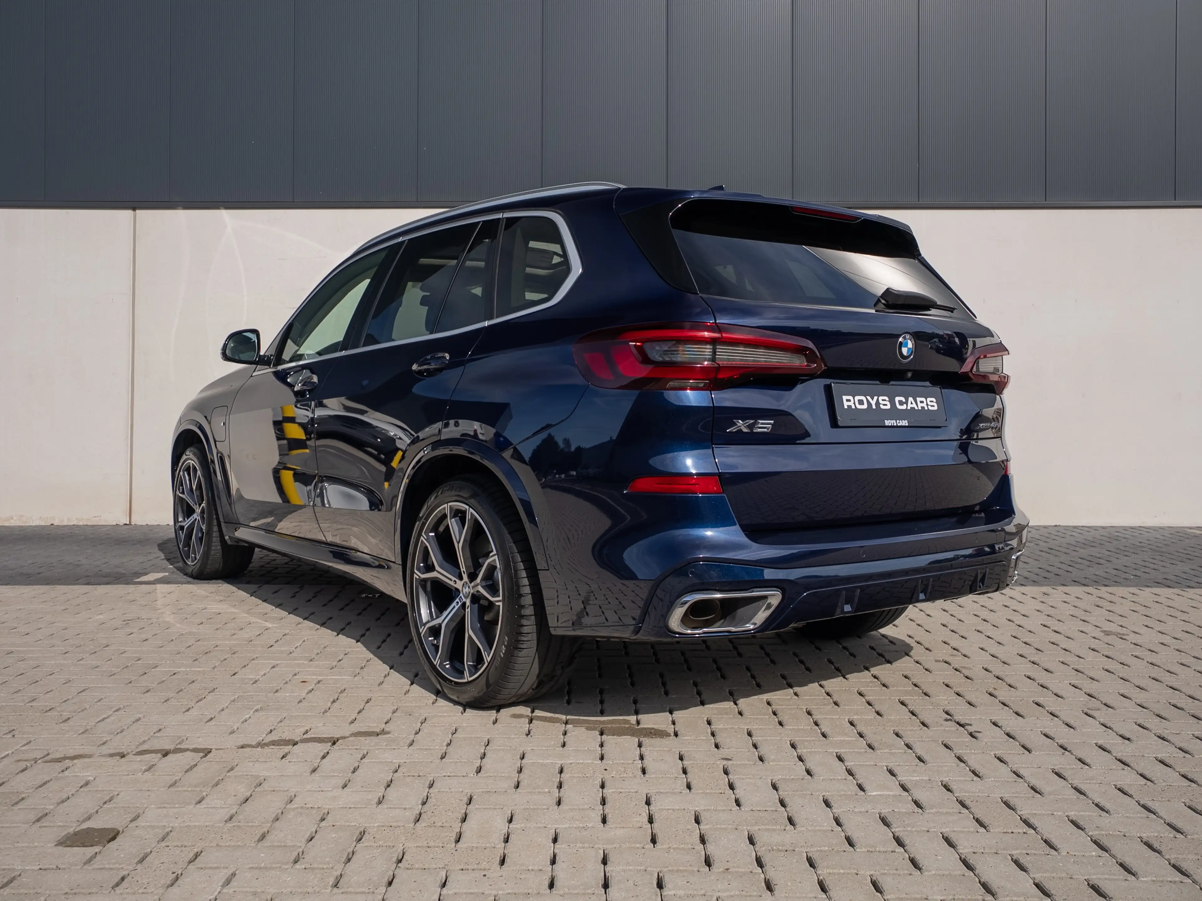 BMW X5 X5 xDrive45e FULL-OPTION -SKYLOUNGE/SOFTCLOSE/VENTILATION SEATS/HUD/LASER/INDIVIDUAL/TANZANIT BLUE/BOWERS&WILKINS — photo 7