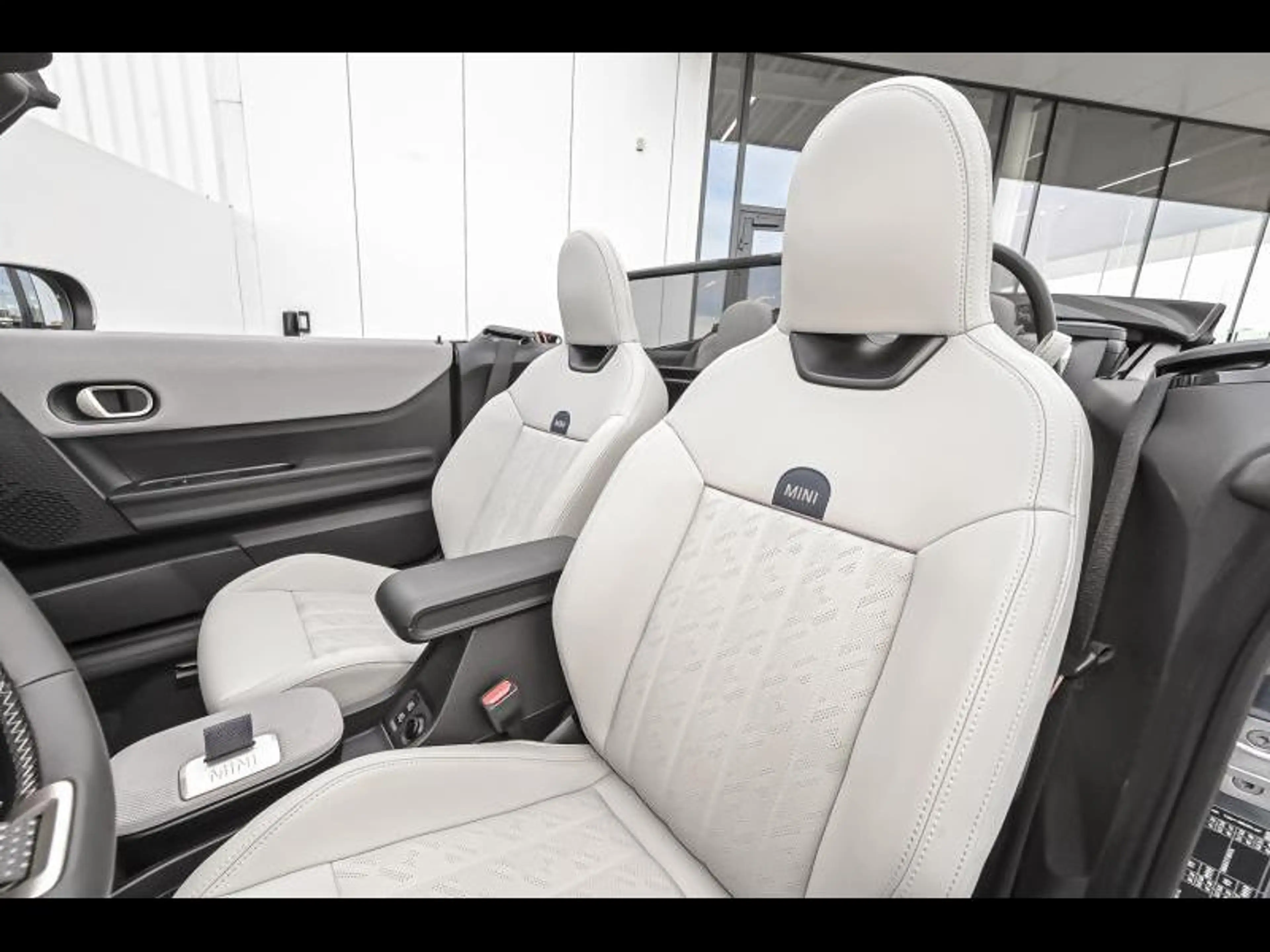 MINI Cooper S Cabrio — photo 21