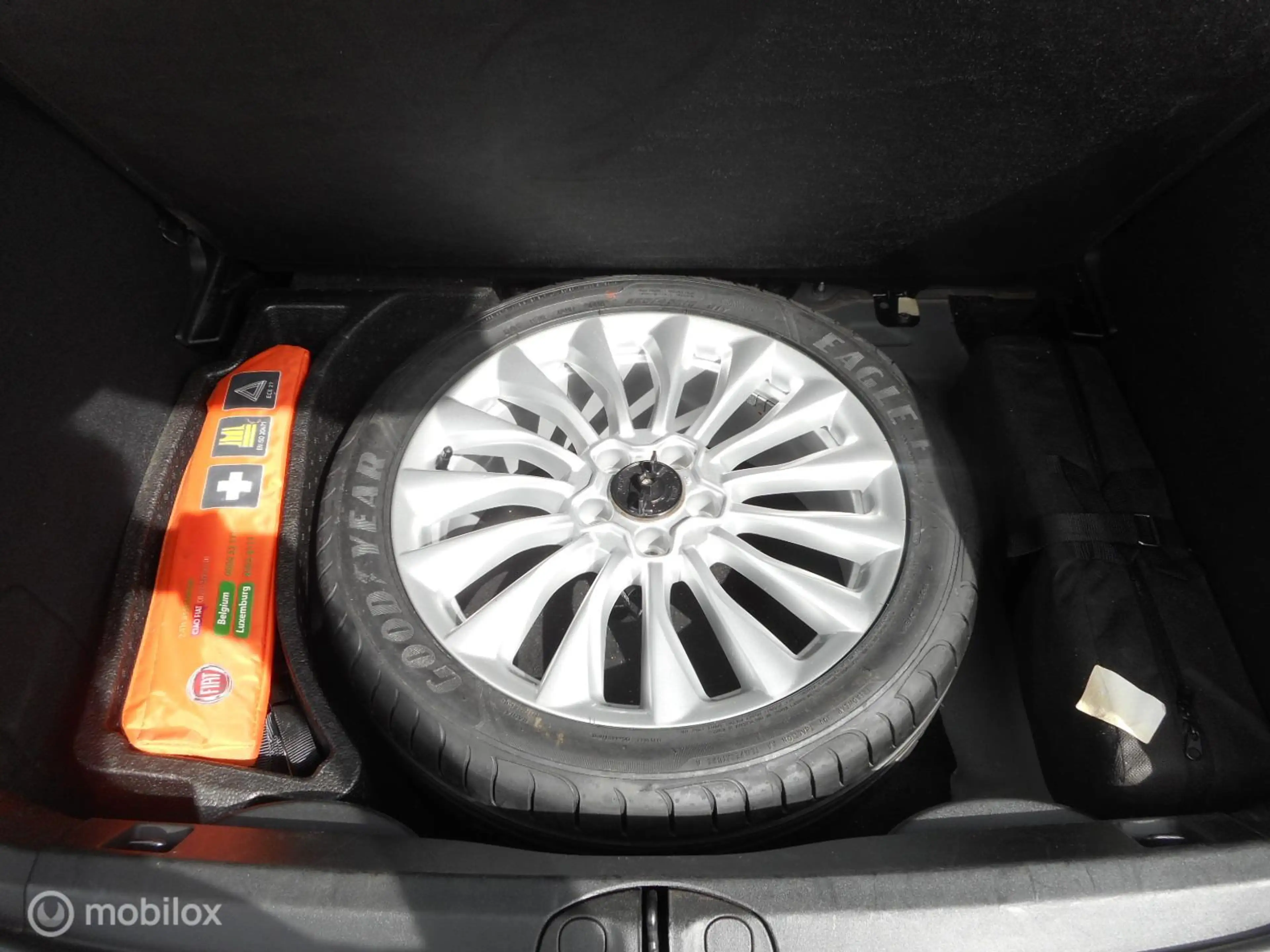 Fiat 500X 1.4 Turbo MultiAir Lounge AUTOMAAT+PANORAMADAK — photo 8