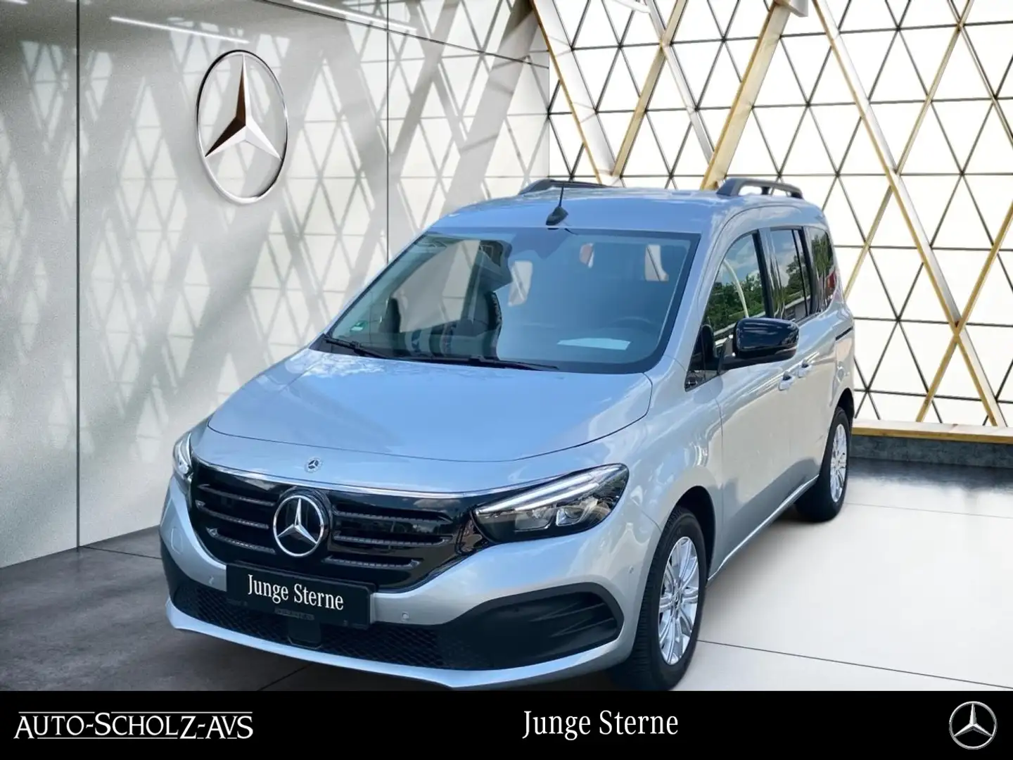 Mercedes-Benz EQT 200  Klima*Kam*LED*MBUX*CarPlay*AndroidAuto* Серебристый - 1