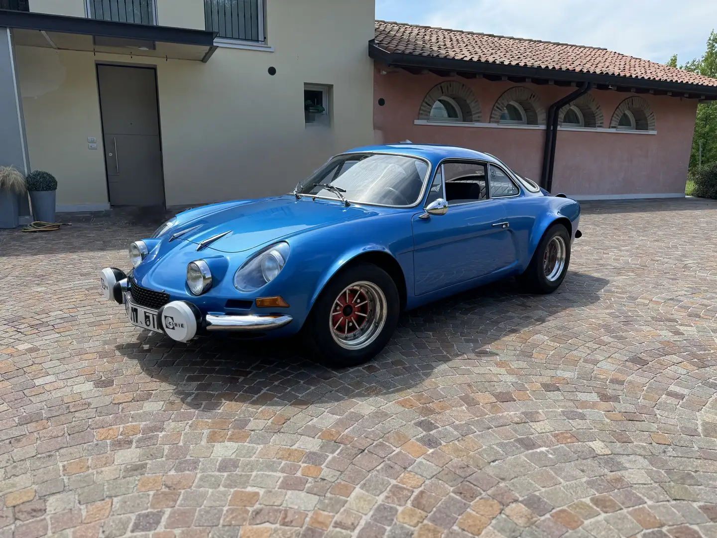 Renault Alpine A110 - 1