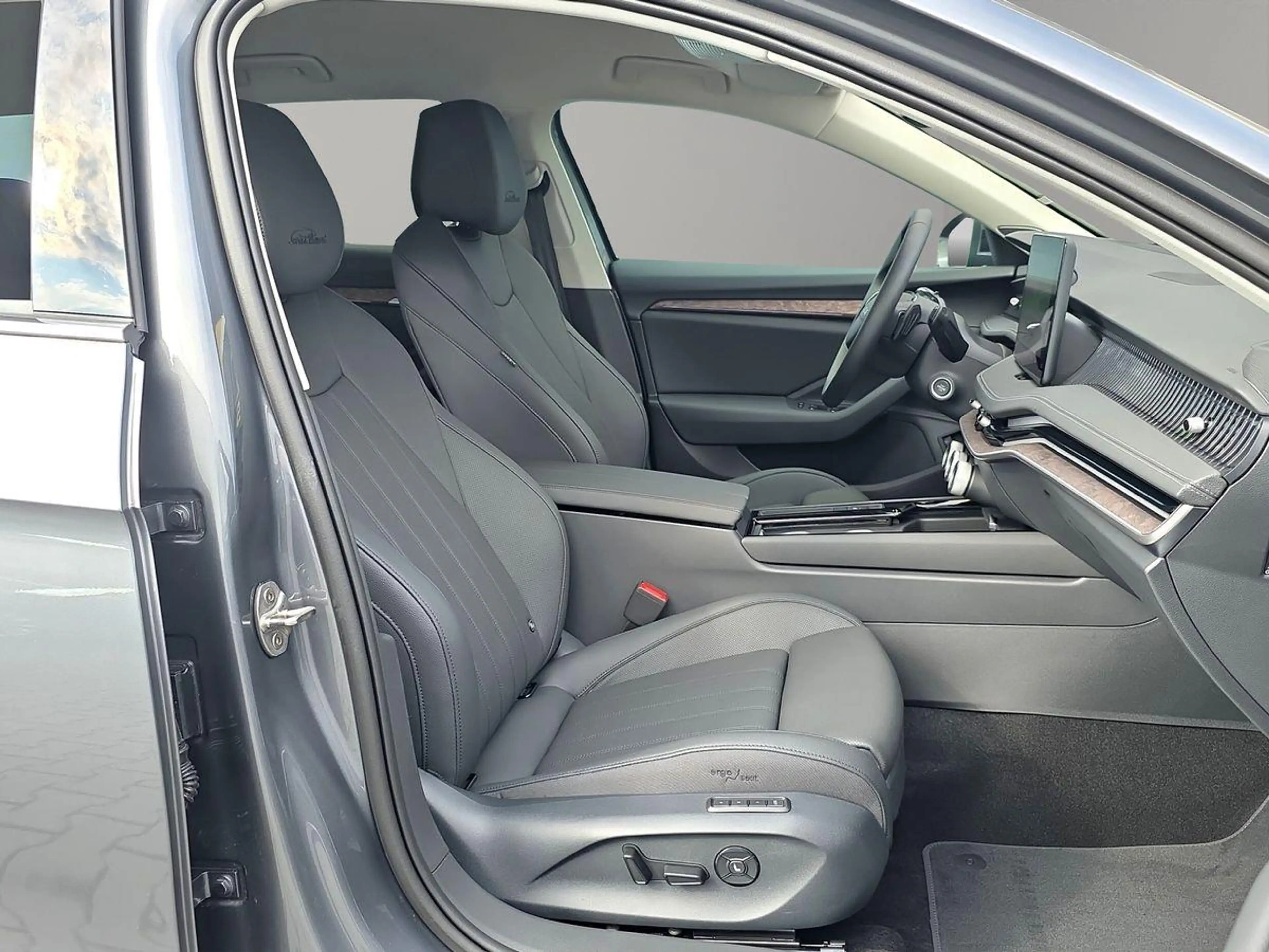 Skoda Superb iV L&K  5-J.GARANTIE AHK LEDER SITZBELF CANTON — photo 10