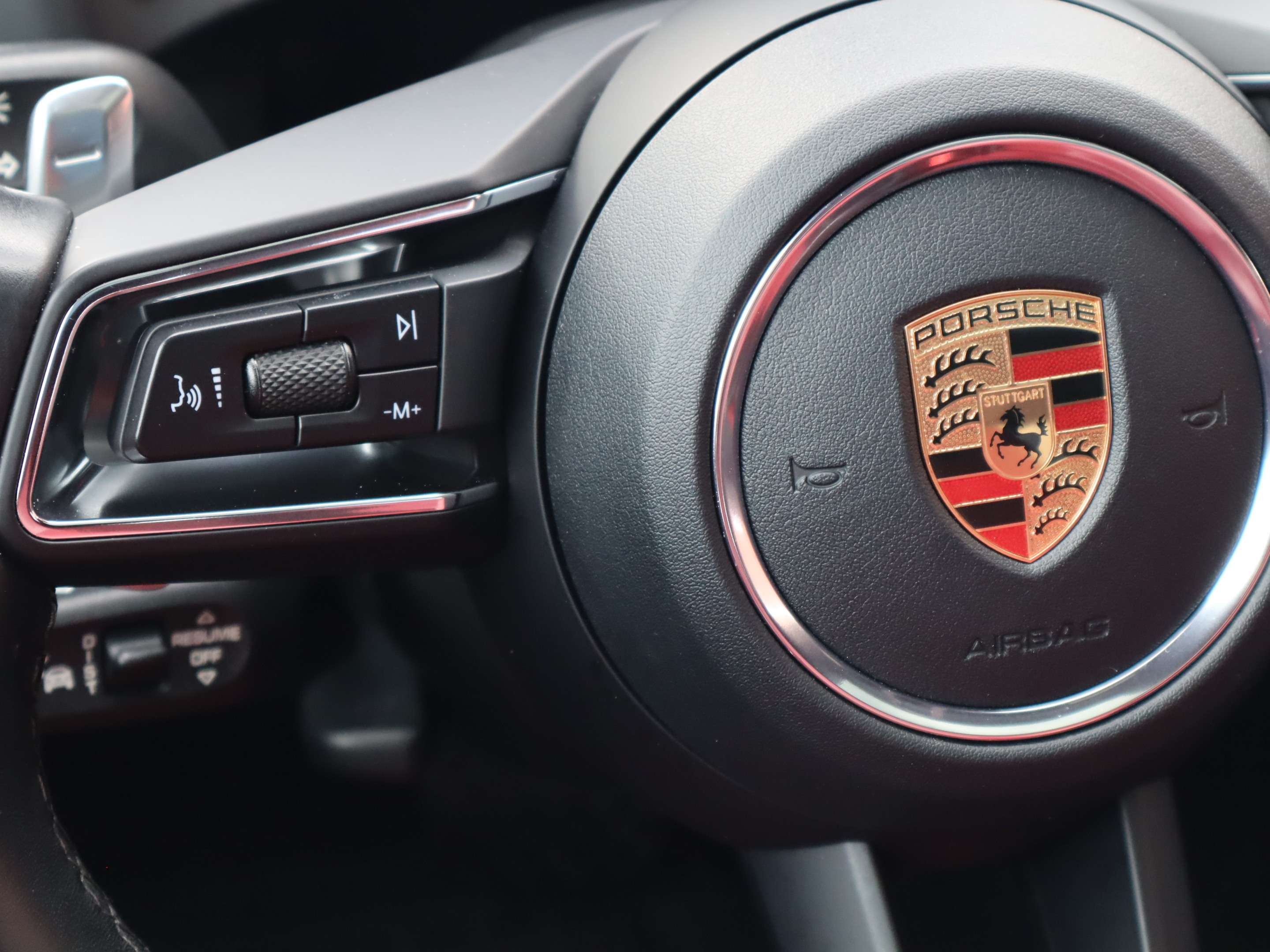 2023 Porsche Macan AWD thumb 18