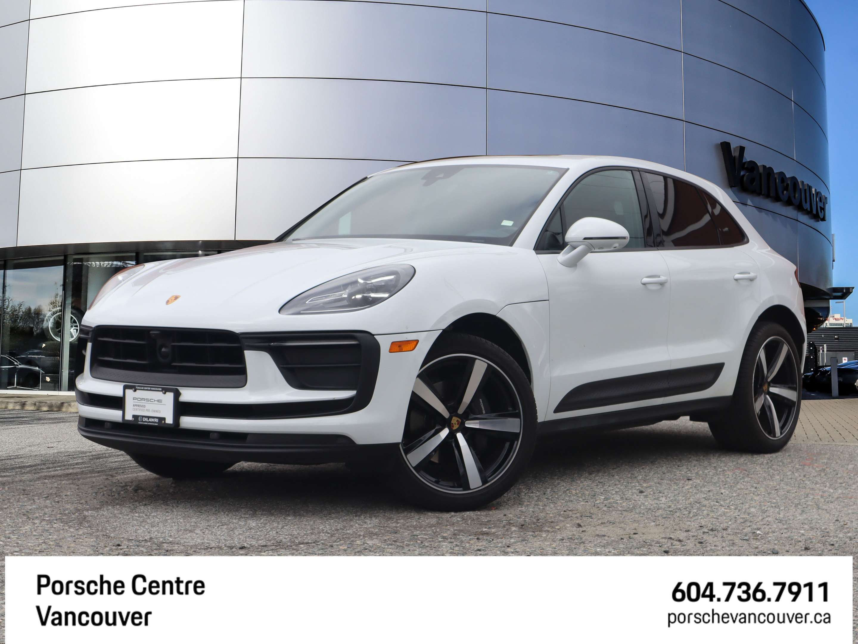 2023 Porsche Macan AWD